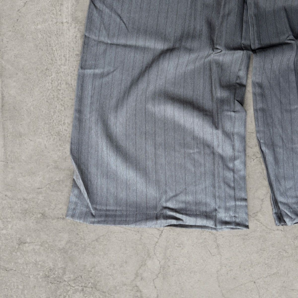 Japanese Brand Wide leg Japanese style trousers in beige pinstripe. Size L Size US 34 / EU 50 - 5 Thumbnail