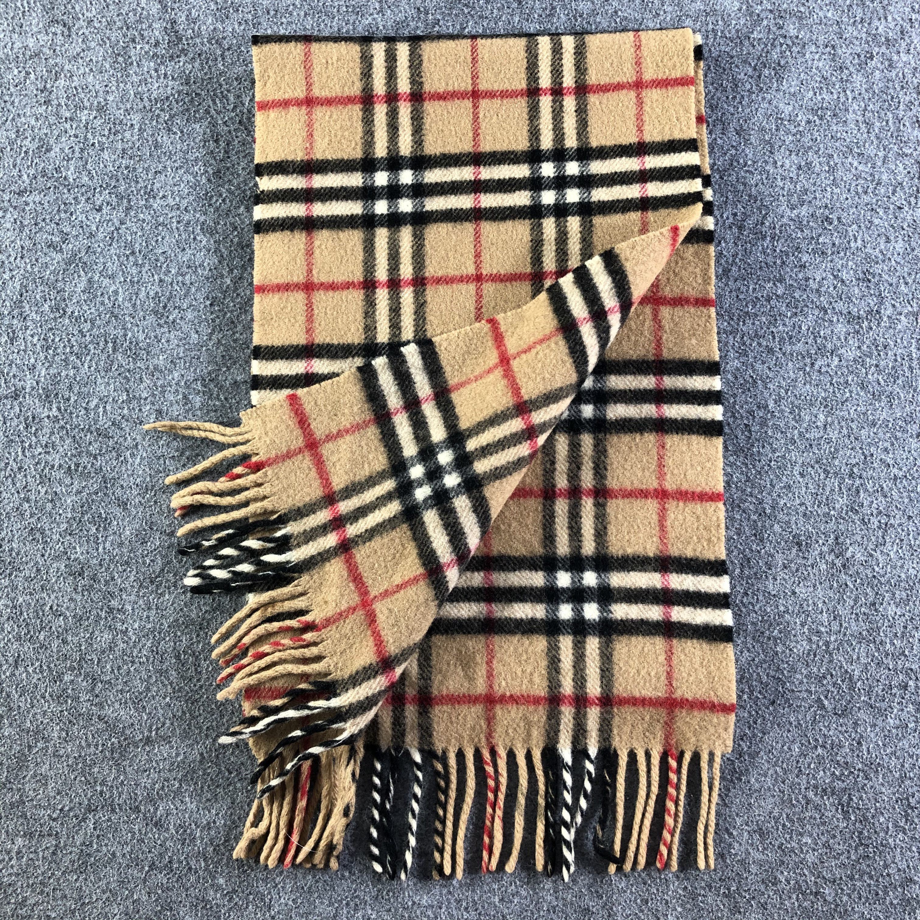 Burberry Burberrys Scarf / Muffler / Neckwear Size ONE SIZE - 5 Thumbnail