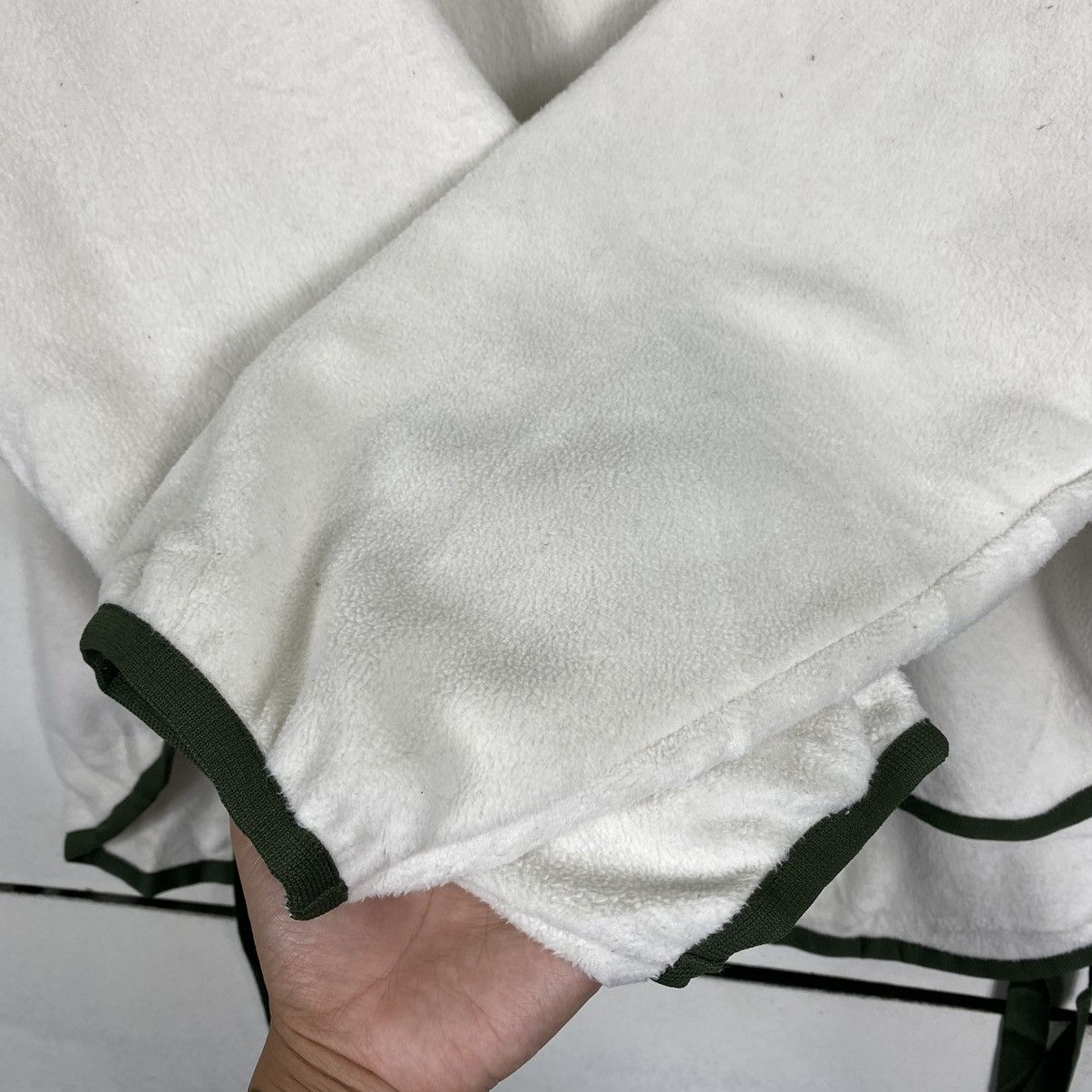 Japanese Brand Uniqlo X White Mountaineering Fleece Sweater Size US M / EU 48-50 / 2 - 8 Thumbnail