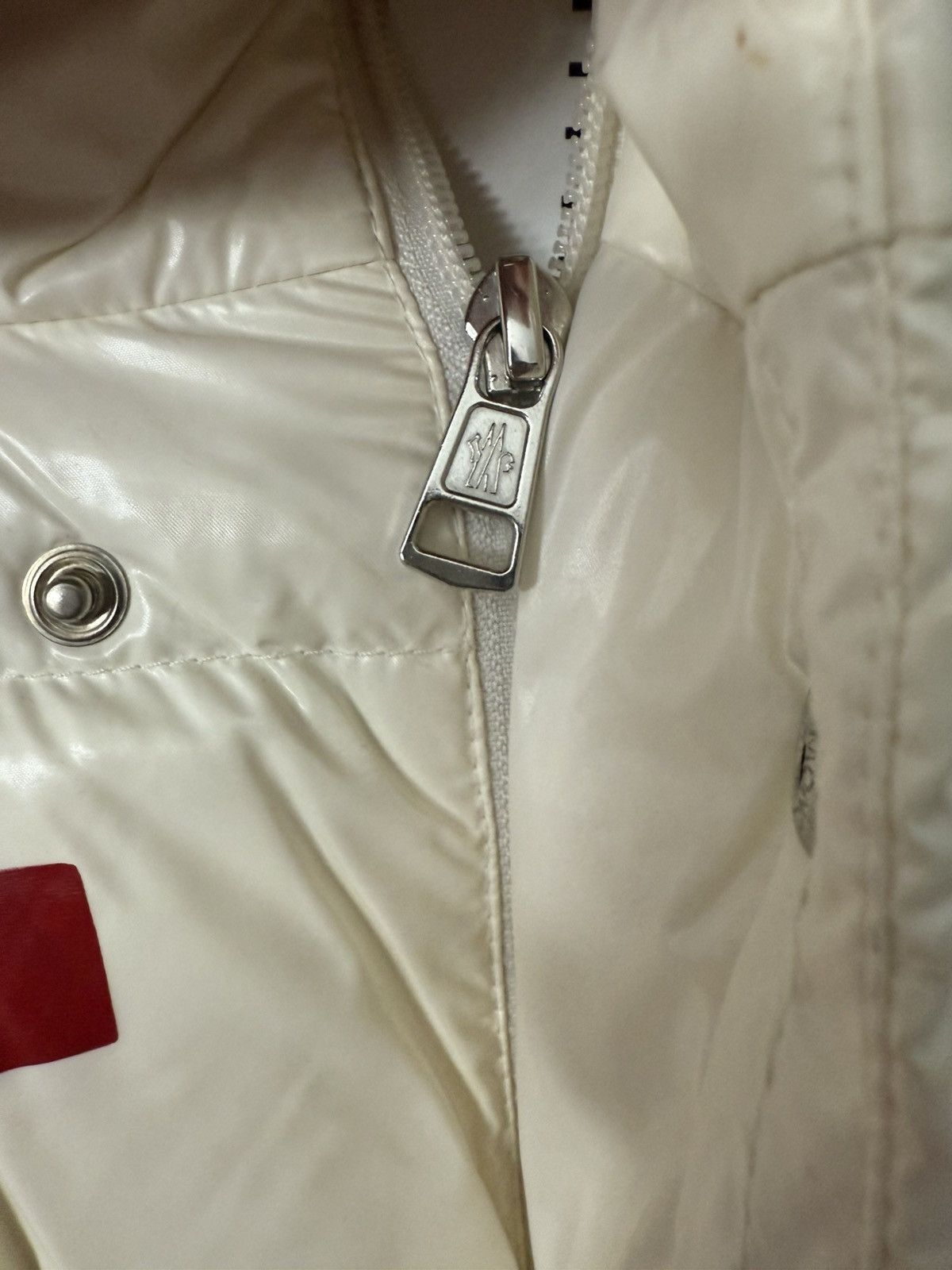 Moncler × Valentino White / Red Moncler X Valentino Coat size 52 (L/XL MENS) Size US L / EU 52-54 / 3 - 10 Thumbnail