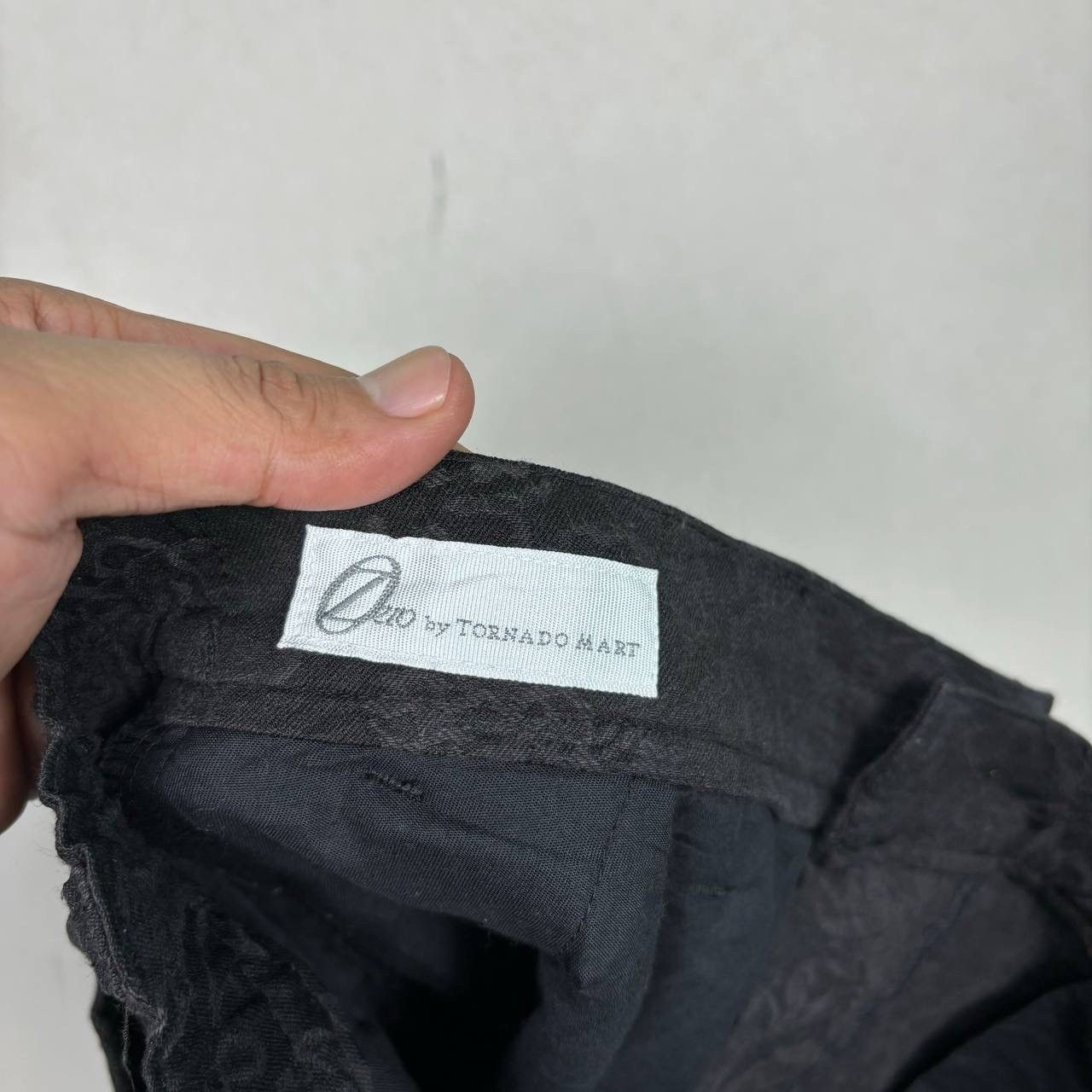 Tornado Mart Tornado Mart Floral Graphic Black Shorts Size US 30 / EU 46 - 5 Thumbnail