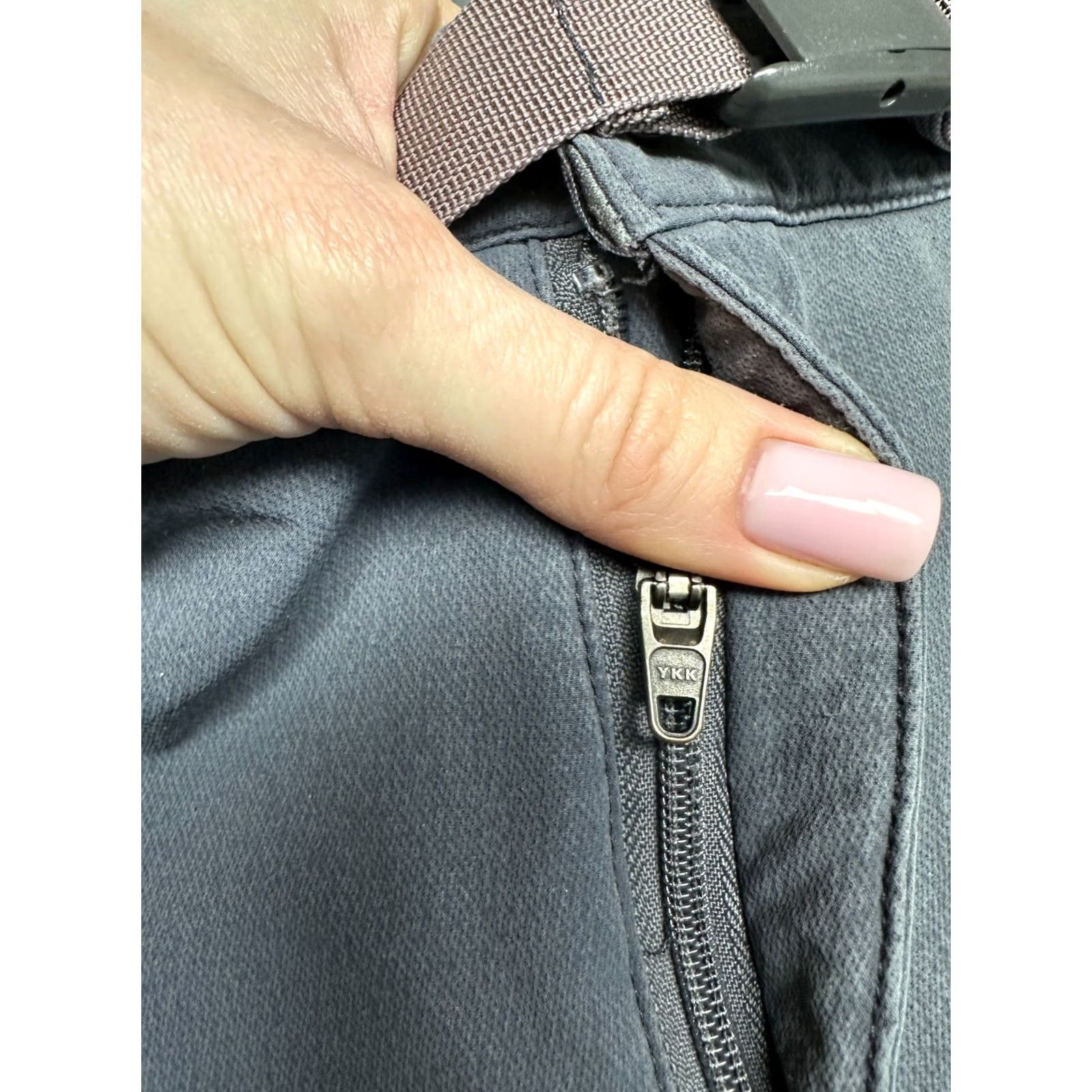 Rab Rab Mens Outdoor Trekking Pants 34 Gray Polyamide Logo Regular Waist 44cm Inseam 80cm Windbreaker Style Pants Mens Size US 34 / EU 50 - 5 Thumbnail