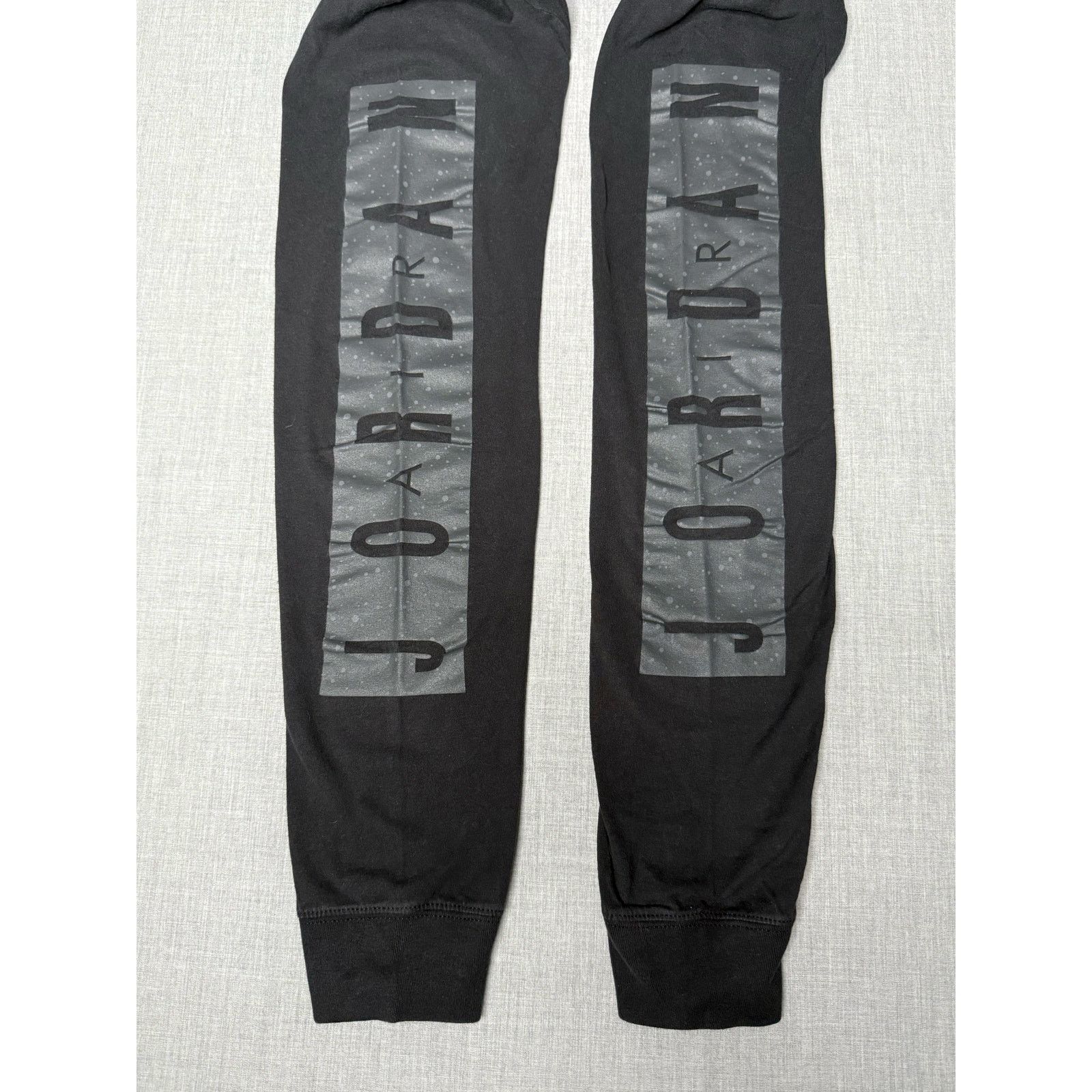 Jordan Brand Air Jordan Basketball Long Sleeve T-shirt Large Size US L / EU 52-54 / 3 - 4 Thumbnail