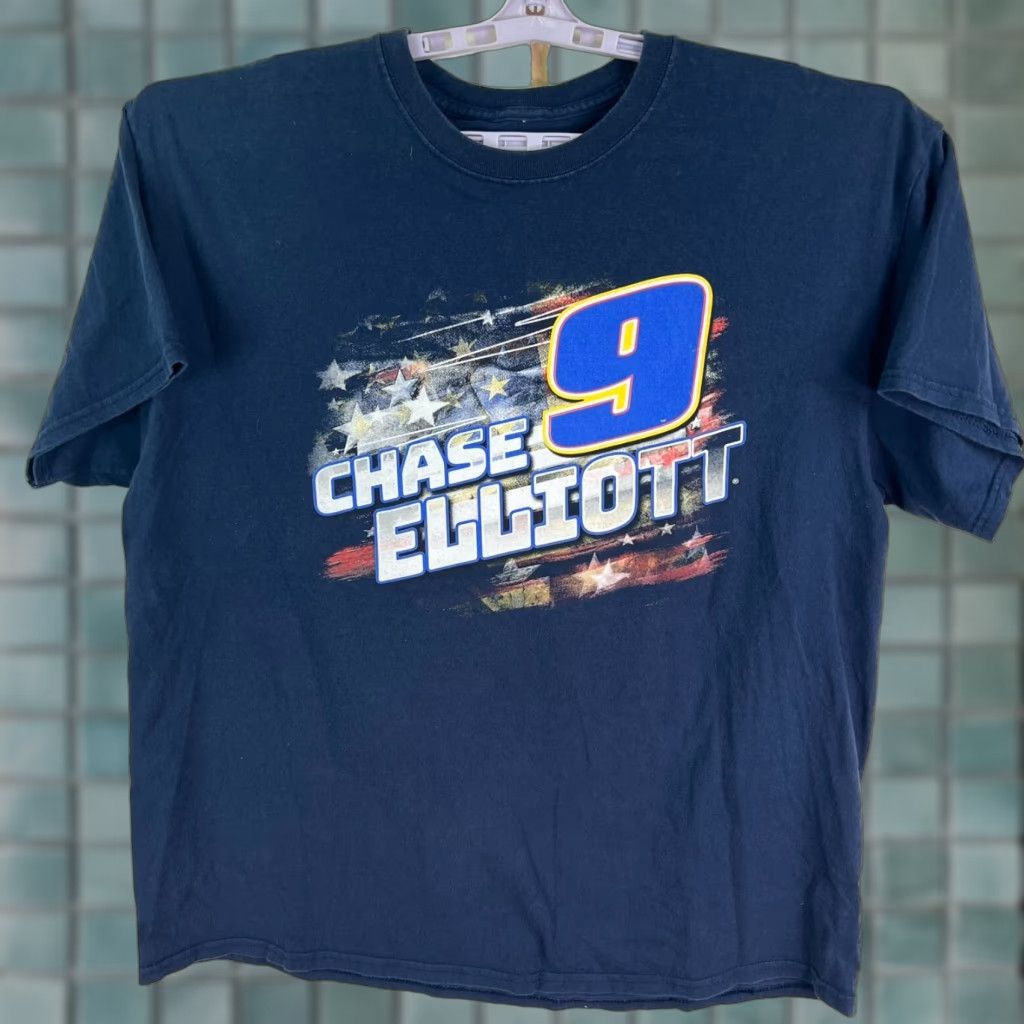 NASCAR Chase Elliott NASCAR NAPA T-Shirt Mens XL Blue Graphic Tee NASCAR Cars Sports Size US XL / EU 56 / 4 - 1 Thumbnail