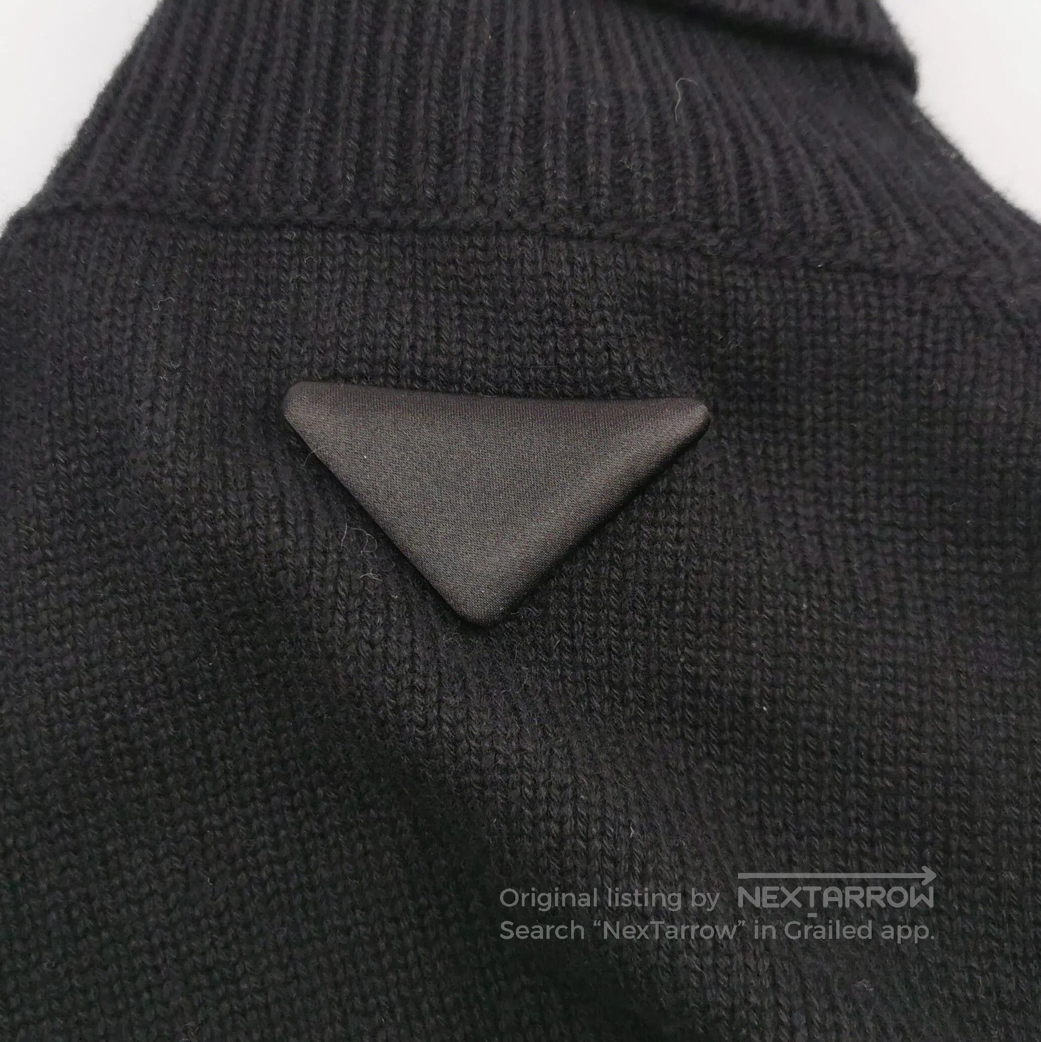 Prada Prada Black Cashmere Turtleneck Sweater . Size M / US 6-8 / IT 42-44 - 2 Thumbnail