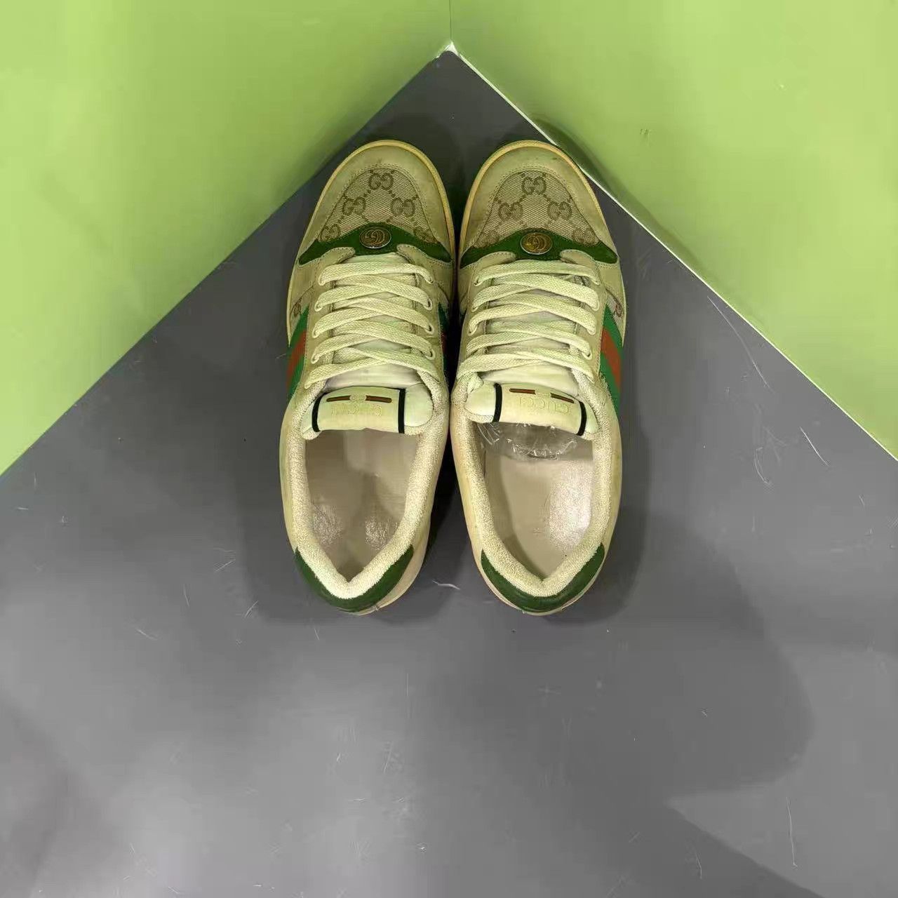 Gucci Gucci Screener Gray-Green GG Enamel Distressed Sneakers K15 Size US 8.5 / EU 41-42 - 7 Thumbnail