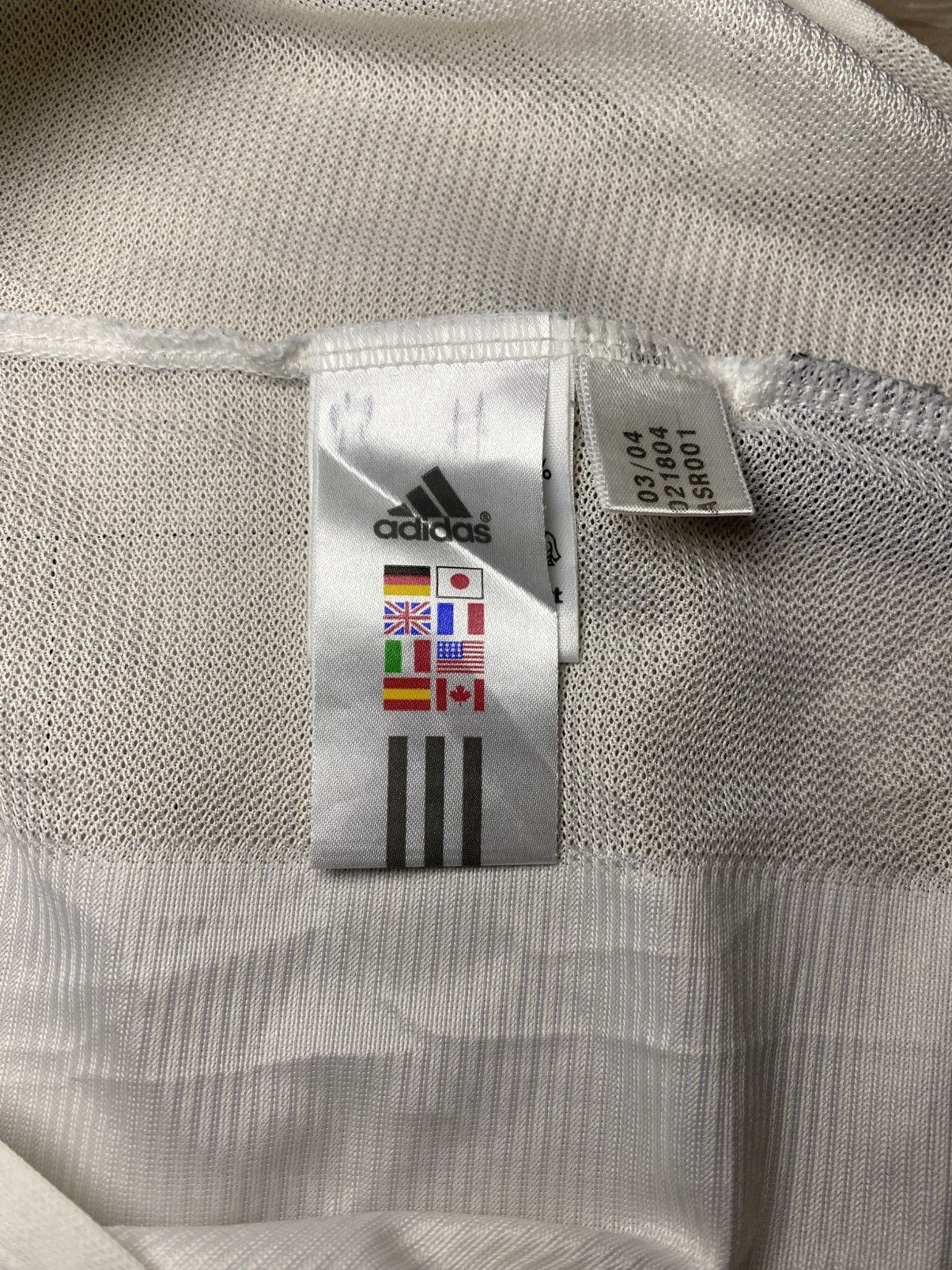 Adidas Vintage adidas real madrid 2003/04 home shirt rare size kids Size US M / EU 48-50 / 2 - 5 Thumbnail