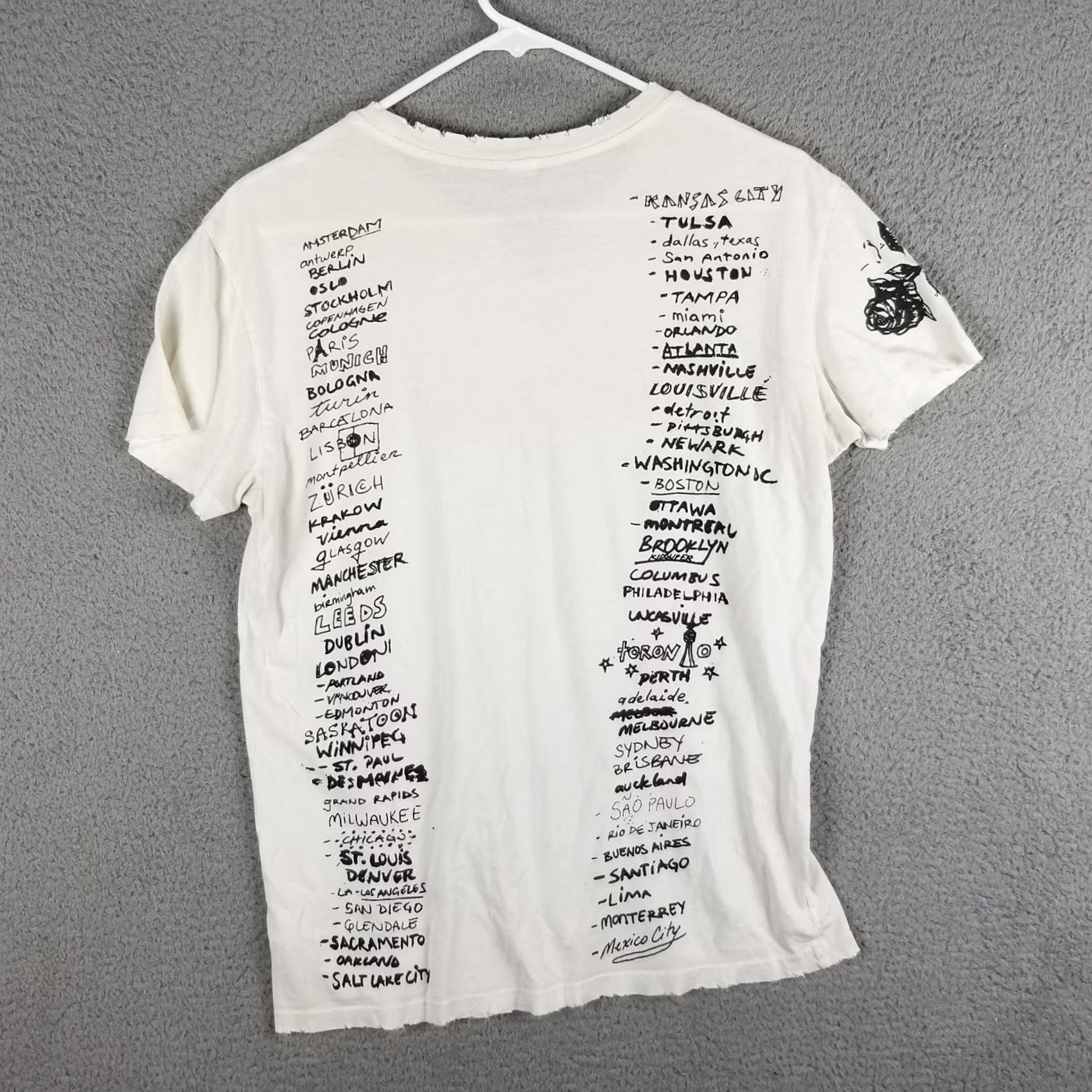 Thrasher Concert T-Shirt Shin Mendes 2019 The Tour Shirt Short Sleeve Crew Neck Small White Women Regular Size S Vintage No Size S / US 4 / IT 40 - 2 Thumbnail