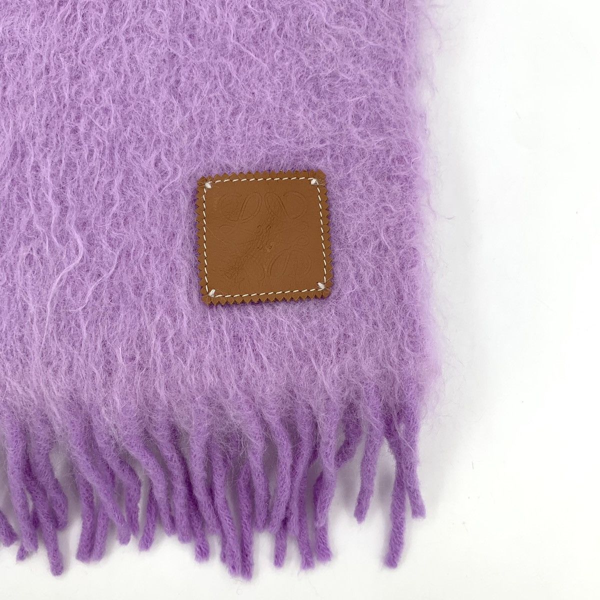Loewe Loewe Purple Logo Leather Tag Mohair Tassel Scarf Size ONE SIZE - 6 Thumbnail