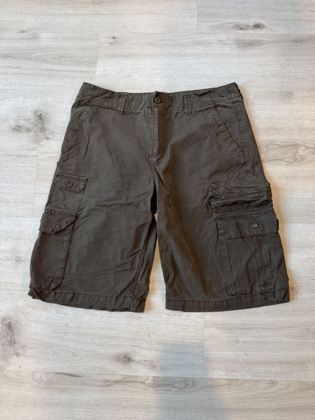 Old Navy Old Navy Cargo Shorts. Tagged 34 Size US 34 / EU 50 - 2 Thumbnail