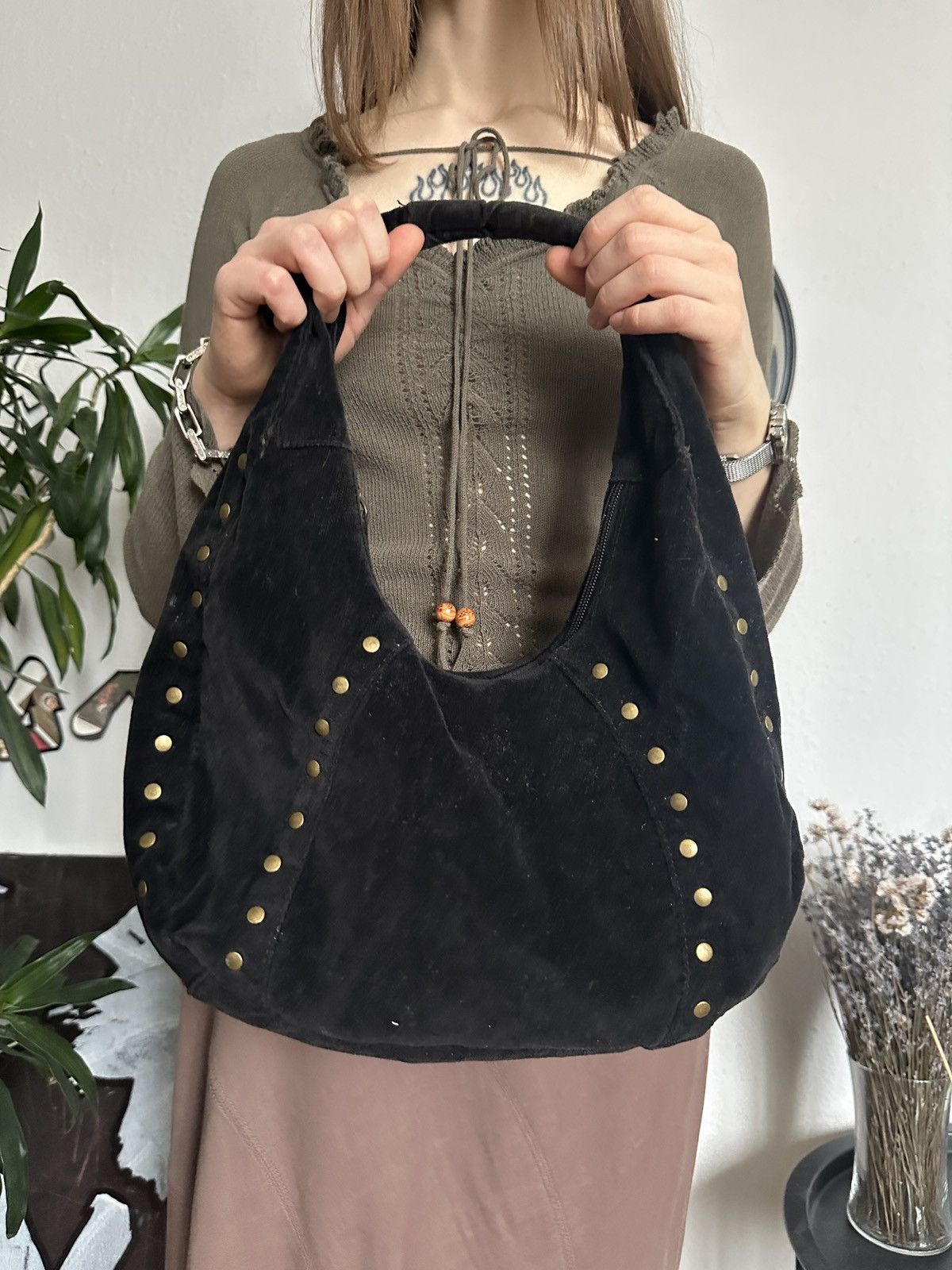 Vintage Vintage Black Cowgirl Corduroy Studs Baguette Purse Size ONE SIZE - 2 Thumbnail
