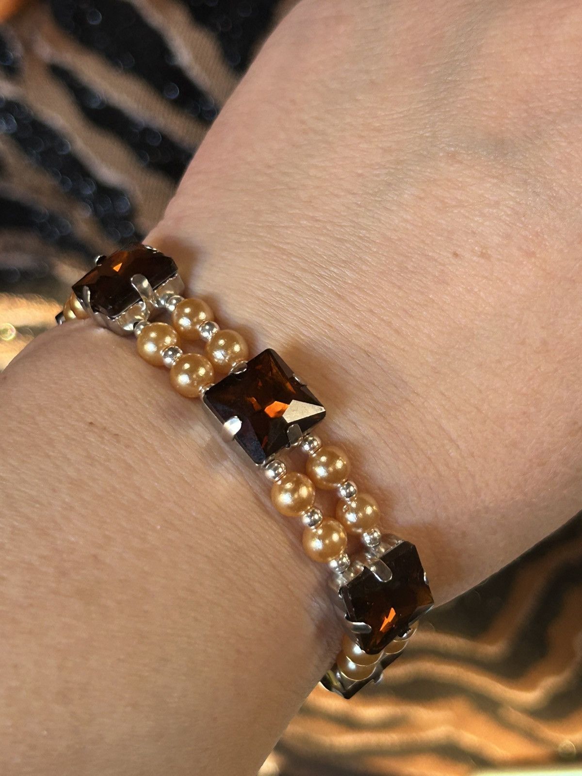 Handmade Handcrafted square cut brown topaz glass pearl bracelet Size ONE SIZE - 2 Thumbnail
