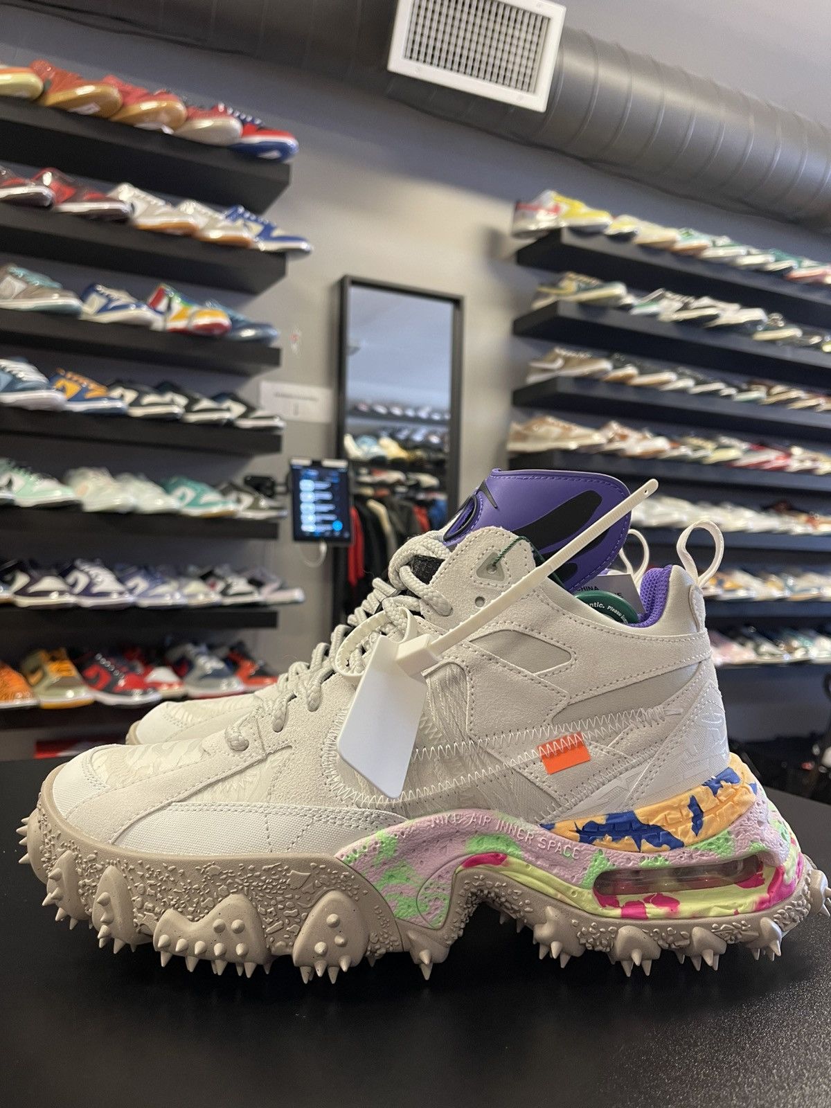 Nike × Off-White Size 10 - Nike Terra Form Off-White Summit White Purple Size US 10 / EU 43 - 1 Thumbnail