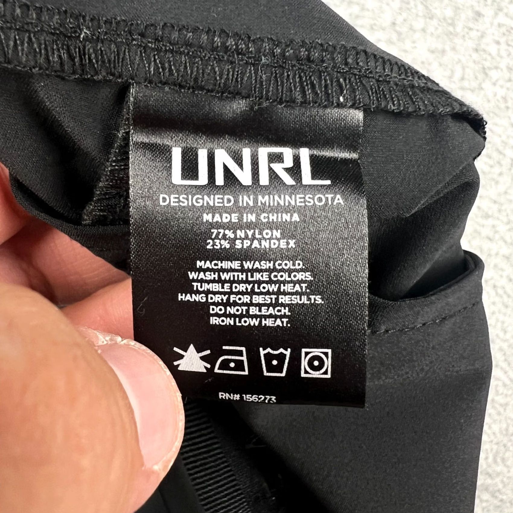 Vintage UNRL Golf Pants Slim Fit Stretch Performance 34x32 Mens Black Tapered Leg Chino Regular Waist 34 Inseam 32 Size US 34 / EU 50 - 4 Thumbnail