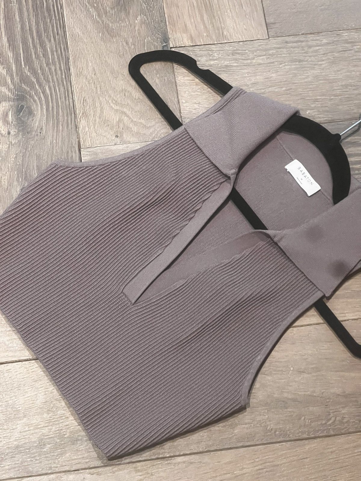 Aritzia Dust purple crop top Size M / US 6-8 / IT 42-44 - 4 Thumbnail
