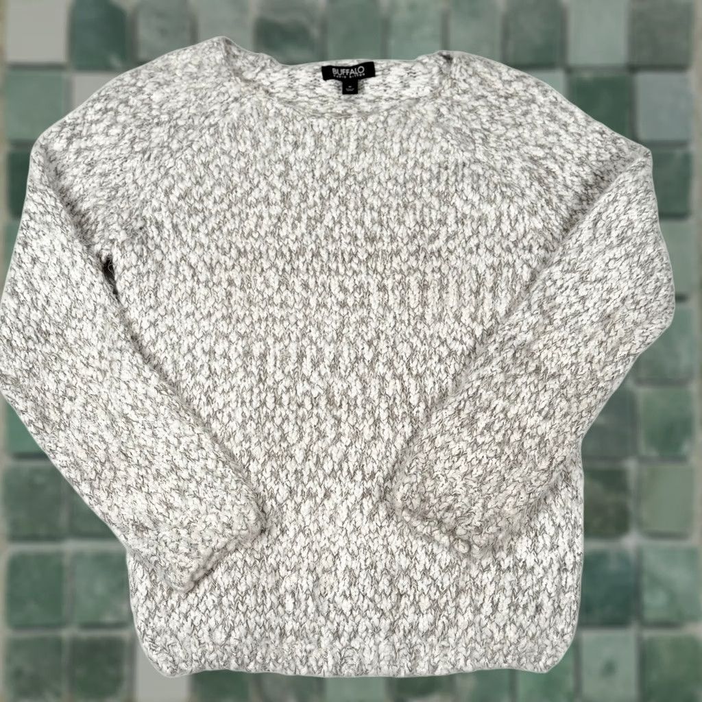 Buffalo David Bitton Buffalo David Bitton Sweater Medium White Gray Eyelash Fuzzy Knit Pullover Cozy Size M / US 6-8 / IT 42-44 - 1 Thumbnail