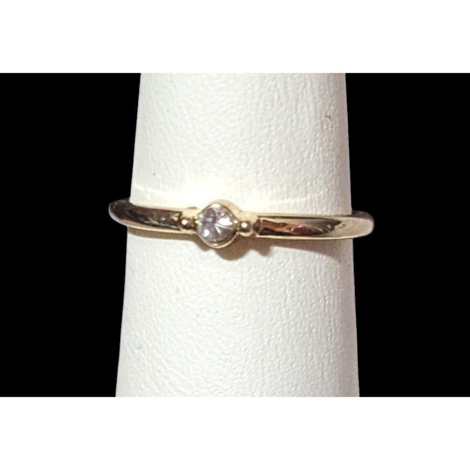 Other Minimalist Gold Tone Clear Single Gemmed Ring Size 6 3/4 Size ONE SIZE - 1 Thumbnail