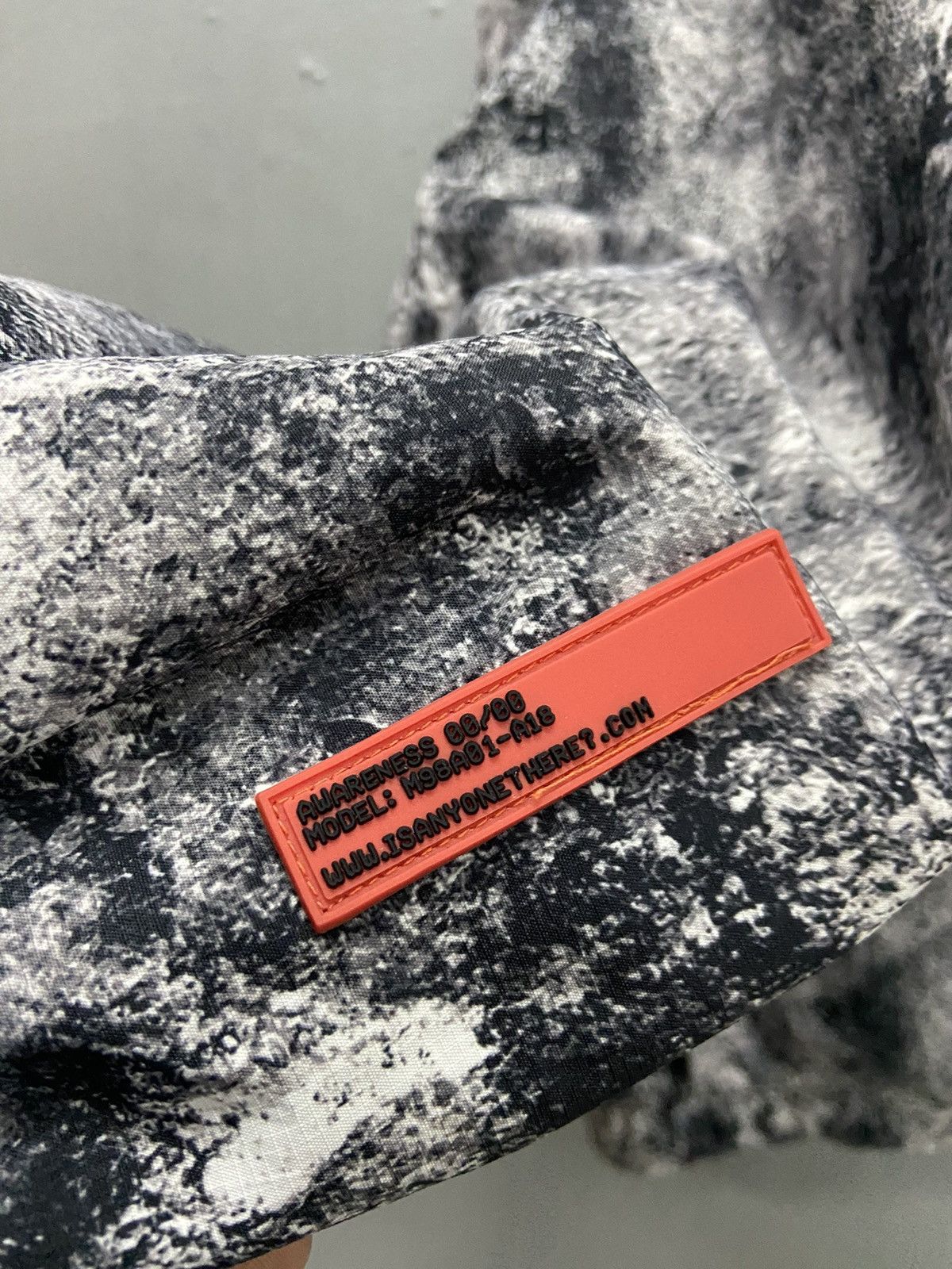 Bershka BERSHKA SYSTEM SCAN REVERSIBLE GORPCORE JACKET Size US M / EU 48-50 / 2 - 9 Thumbnail