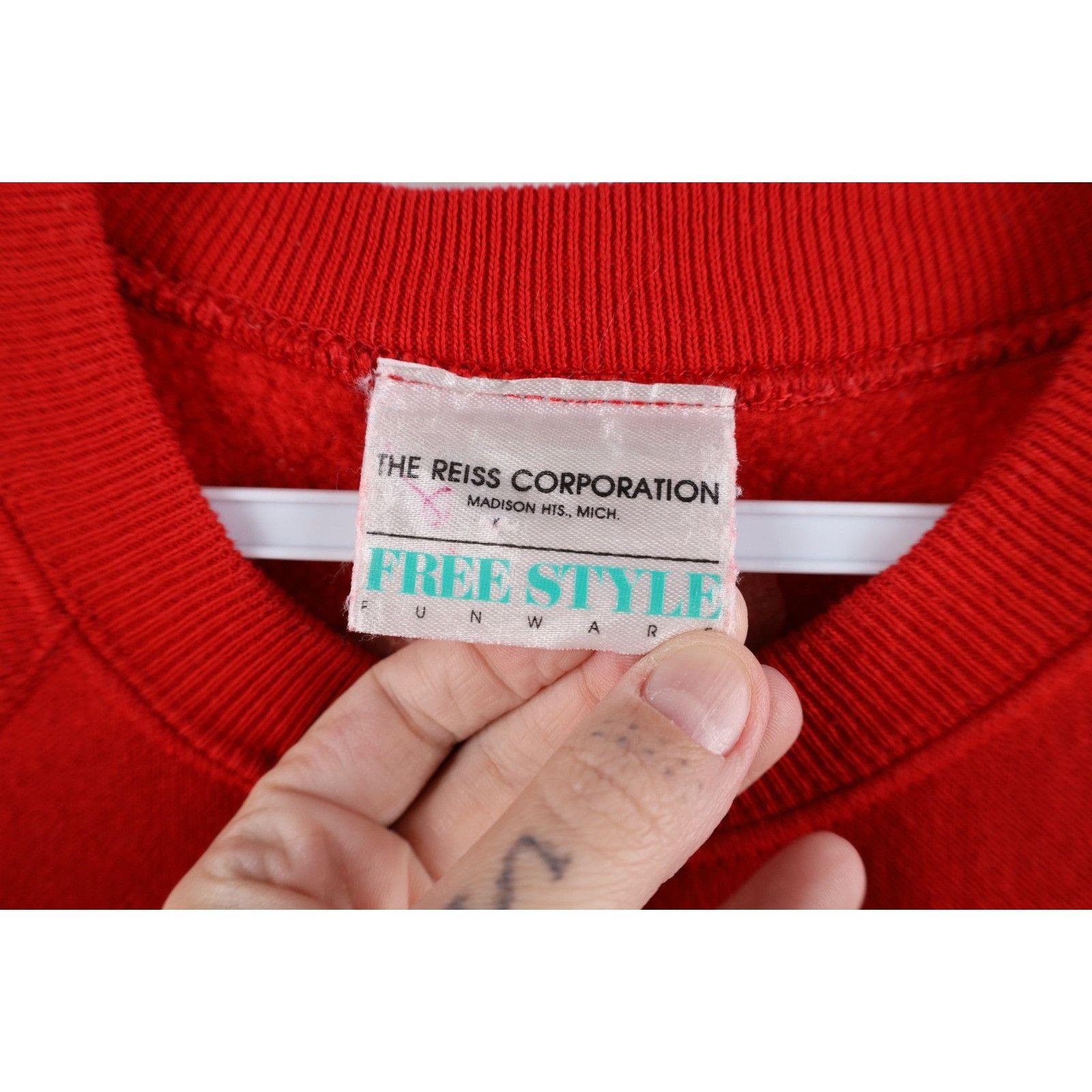 Vintage Vintage 80s Faded Christmas Duck the Halls Sweatshirt Size M / US 6-8 / IT 42-44 - 7 Thumbnail