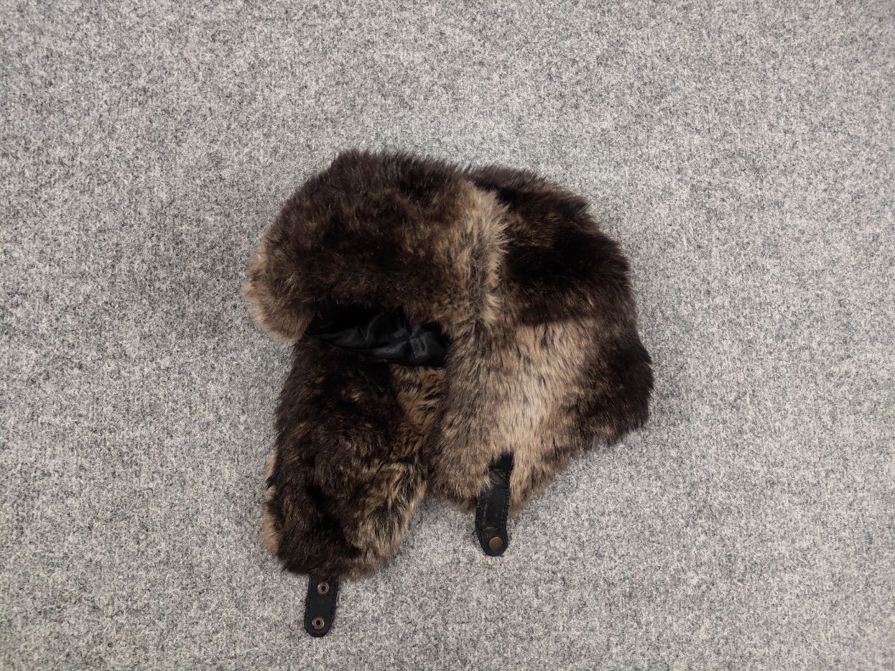 Le Grande Bleu (L.G.B.) Vintage Y2K Fuzzy Fur Ushanka Hat Brown faded l.g.b. Style Size ONE SIZE - 3 Thumbnail