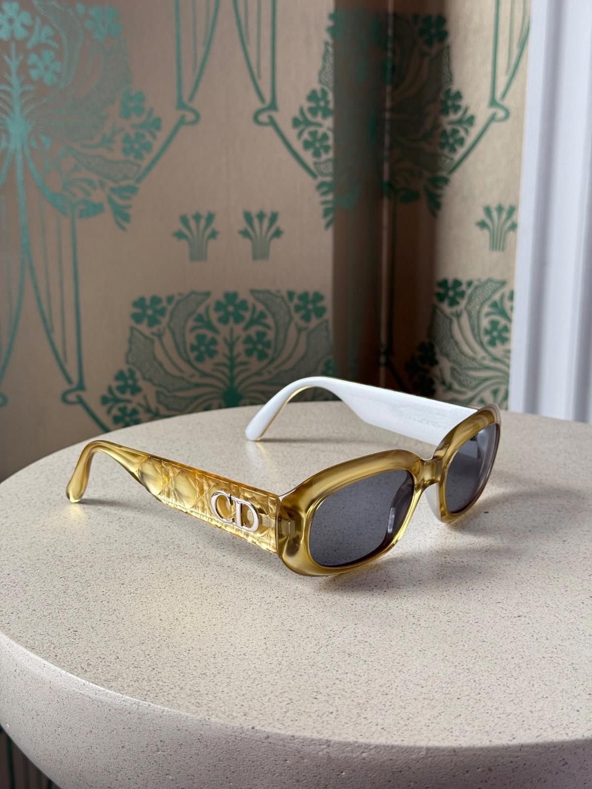 Dior Christian Dior CD 2006 Gold Canage Sunglasses Oval Womens Size ONE SIZE - 3 Thumbnail