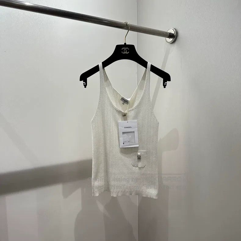 Chanel Chanel Logo pocket knitted vest Size XS / US 0-2 / IT 36-38 - 1 Thumbnail