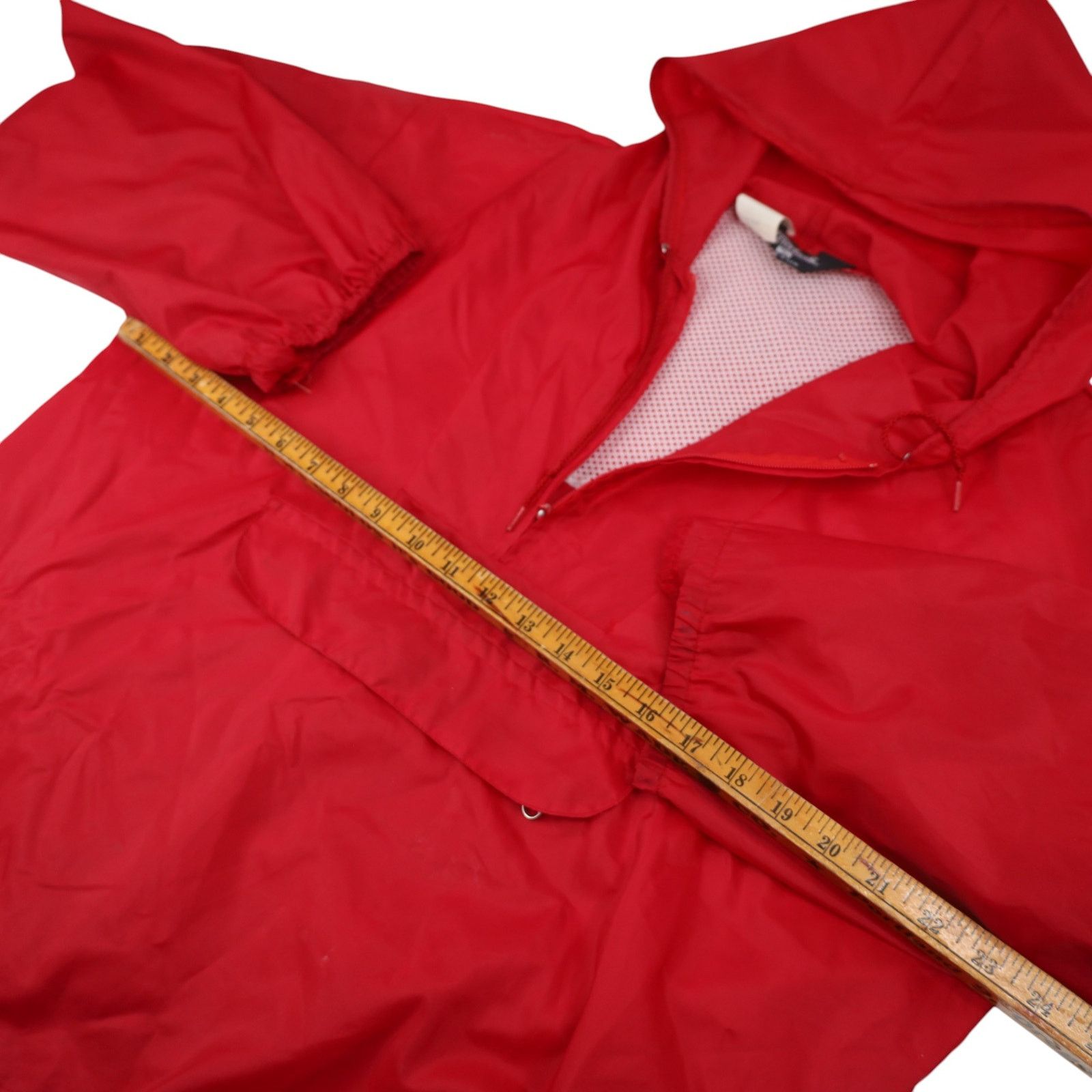 Vintage Vintage Hiawatha Track Club Windbreaker Jacket Size US L / EU 52-54 / 3 - 8 Thumbnail