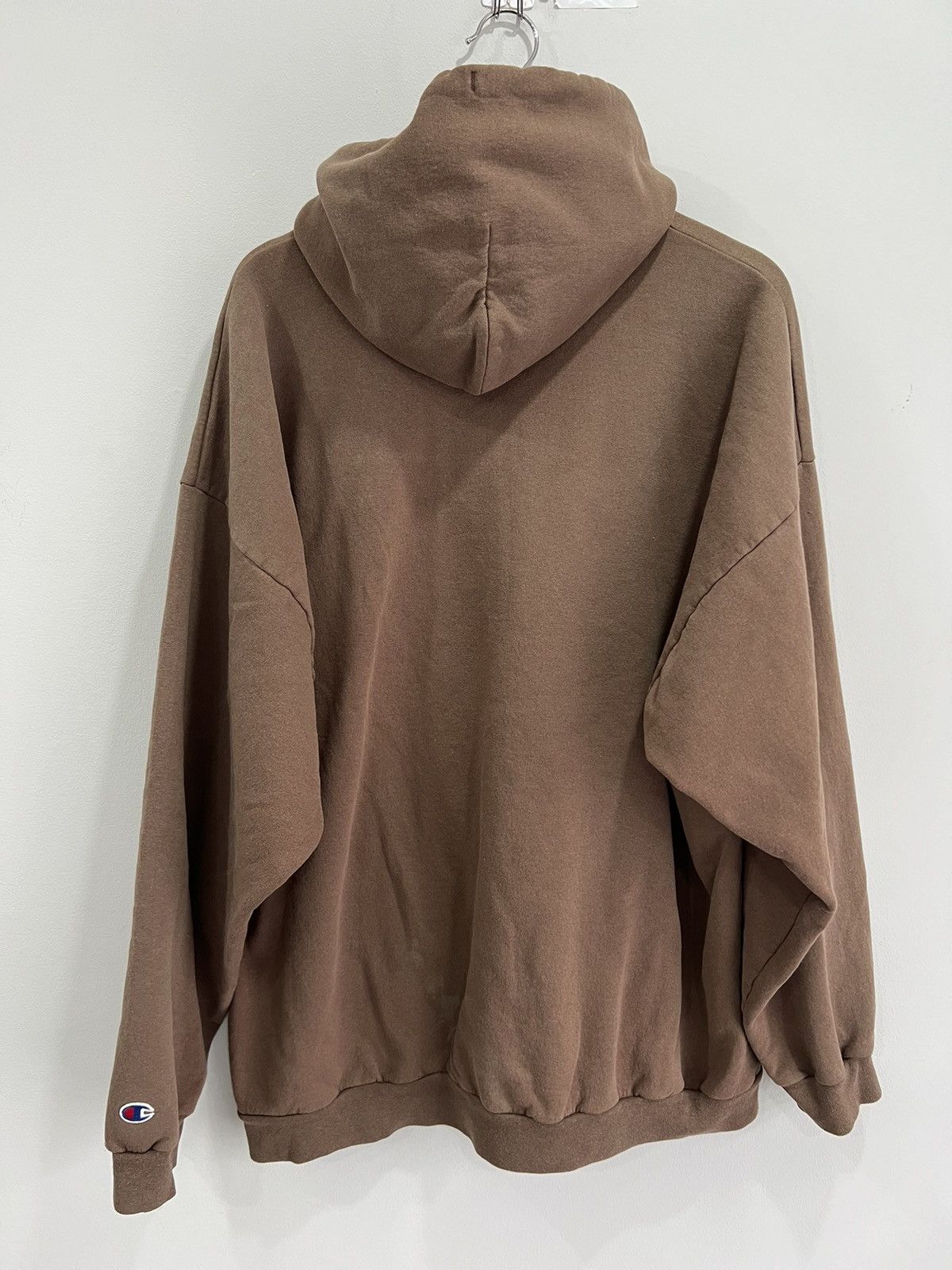 Champion Vintage Champion Chocolate Brown Hoodie Sweater xxl Size US XXL / EU 58 / 5 - 2 Thumbnail