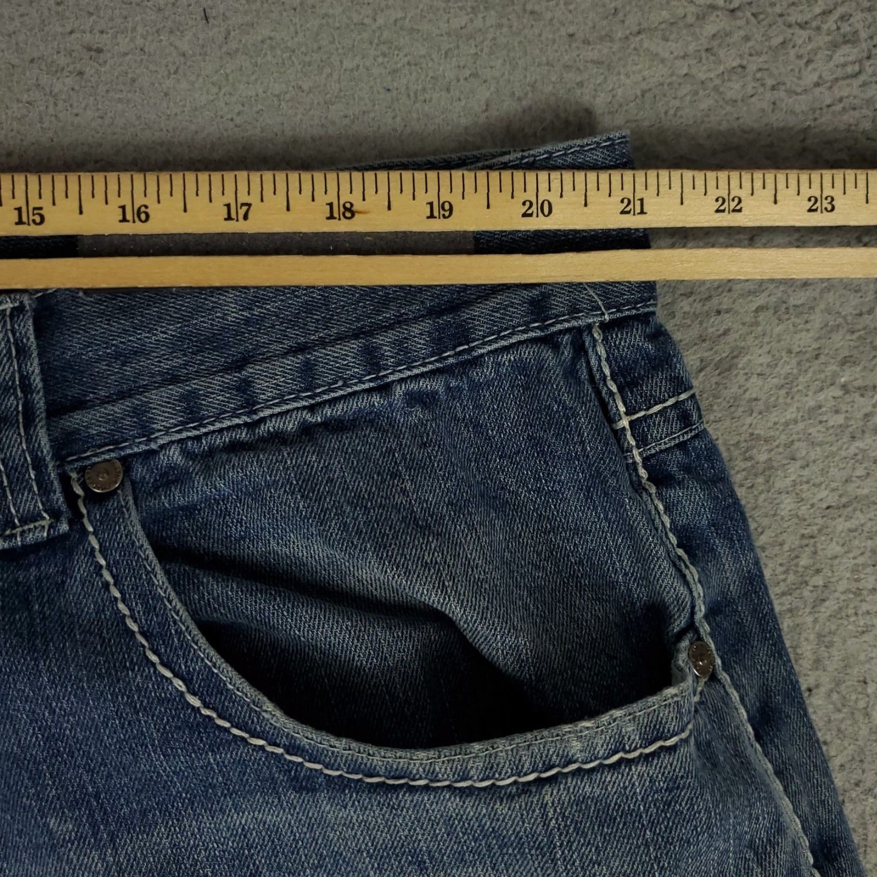 Phat Farm Phat Farm Shorts Mens 44 Blue Denim Bermuda 5-Pocket Relaxed Fit Vintage Casual Retro Hip Hop 90s Mens Size US 44 / EU 60 - 4 Thumbnail
