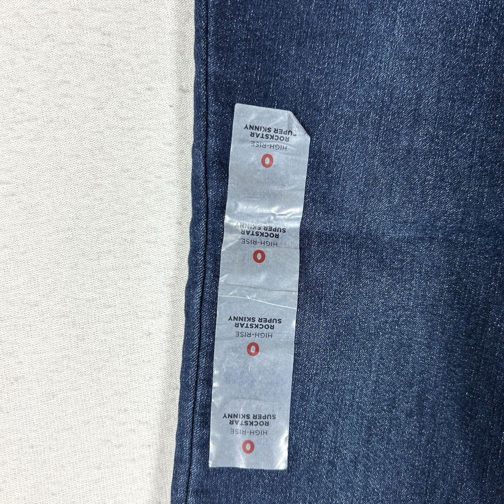 Old Navy Old Navy Jeans Womens 0 High Rise Skinny 5-Pocket Denim Blue Stretch Pockets Modern Regular Rise Jeans Size 25" / US 0 / IT 36 - 4 Thumbnail