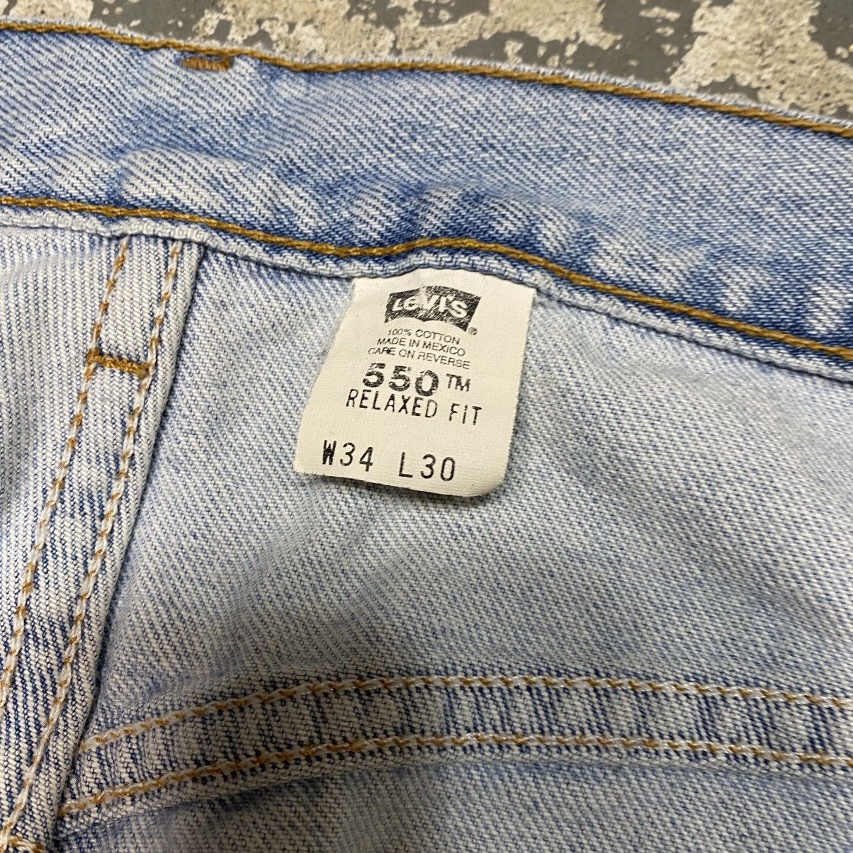 Japanese Brand × Levi's × Vintage Vintage Levis 550 Light Wash Relaxed Fit Denim Jeans 90s Size US 33 - 11 Thumbnail