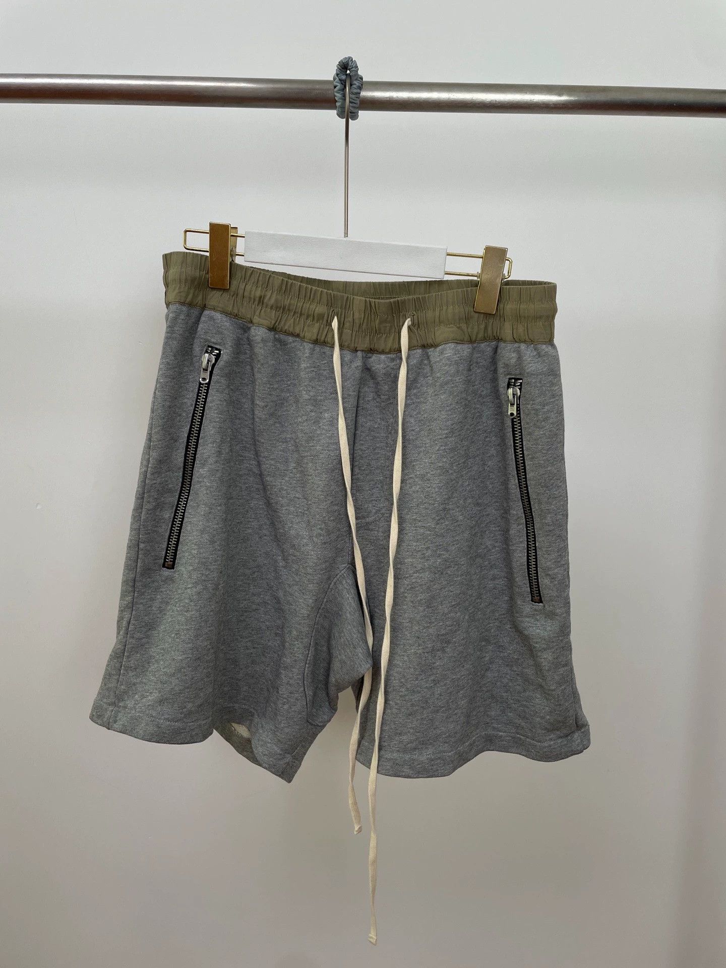 Fear of God FOG Gray Olive Waistbelt Drawstring Shorts Size US 32 / EU 48 - 1 Thumbnail