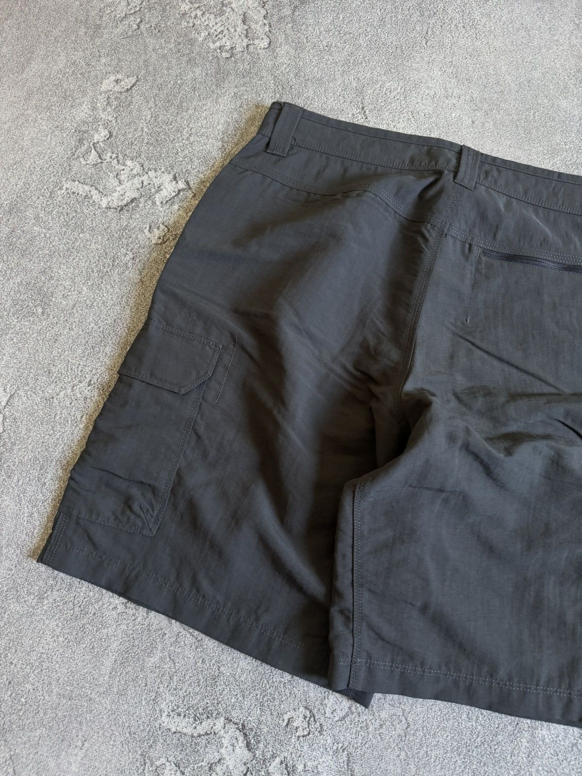 The North Face The North Face TNF 32size outdoor cargo shorts 🩳 gorpcore Size US 32 / EU 48 - 12 Thumbnail