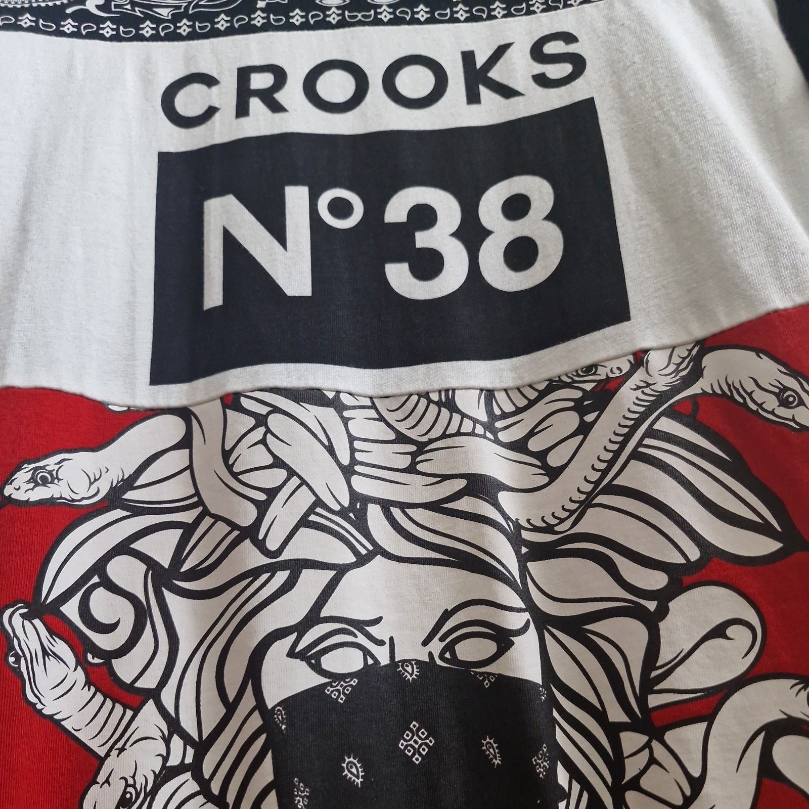 Crooks & Castles Crooks & Castles Men's Medusa bandana Graphic Tee T-Shirt Size US S / EU 44-46 / 1 - 2 Thumbnail