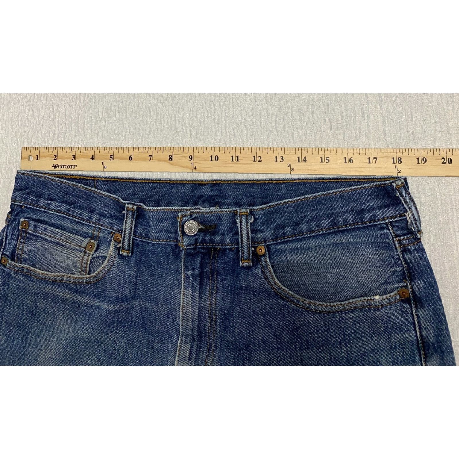 Levi's VINTAGE Levi's 505 Regular Fit Mens Jeans 36x32 Blue Faded Whiskers Size US 36 / EU 52 - 6 Thumbnail