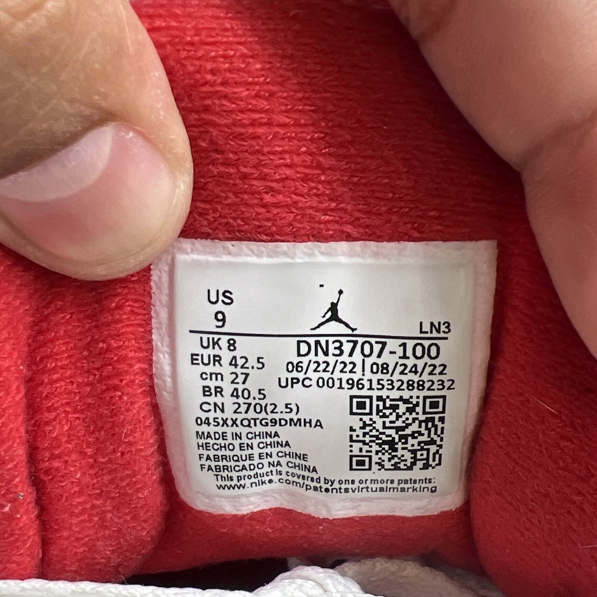 Jordan Brand Air Jordan 3 white cement reimagined Size US 9 / EU 42 - 8 Thumbnail