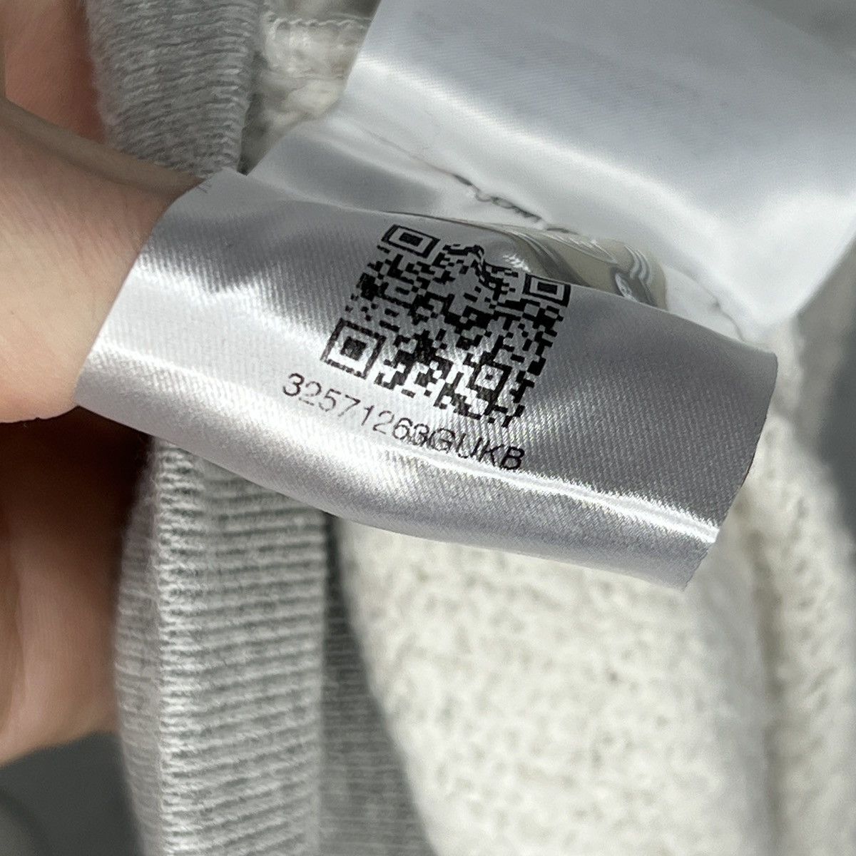 Moncler Moncler Sweatshirt Crewneck Classic Big Logo Wool Grey Size US L / EU 52-54 / 3 - 12 Thumbnail
