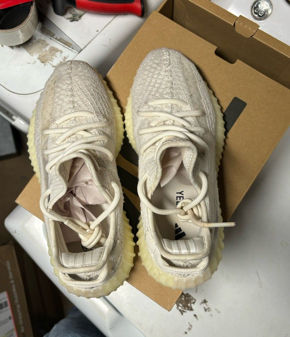 Yeezy adidas Yeezy Boost 350 V2 Low Bone CLEAN Size US 6 / EU 39 - 3 Thumbnail