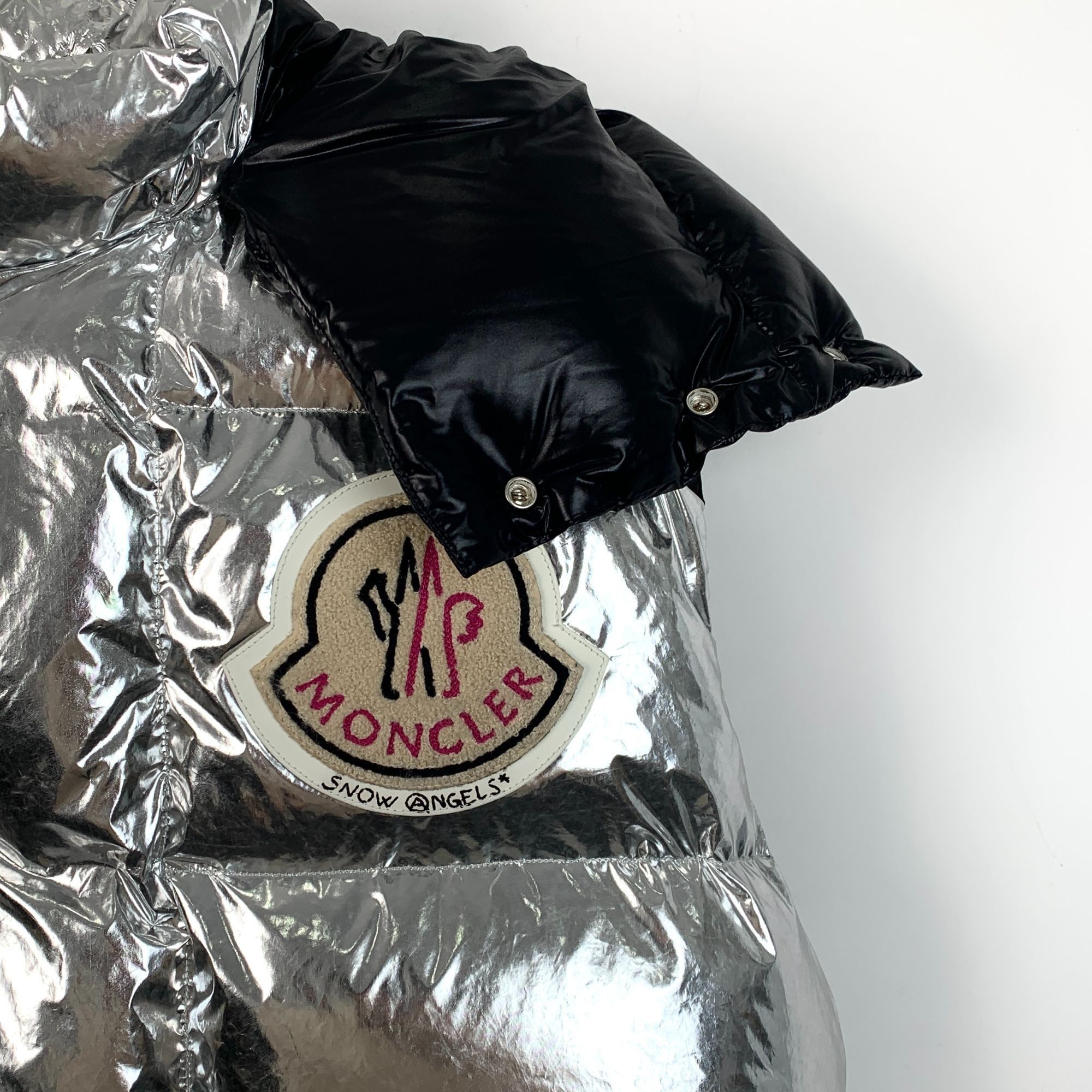 Moncler Moncler Snow Angels Metallic Silver Puffer Vest With Black A Size S / US 4 / IT 40 - 3 Thumbnail