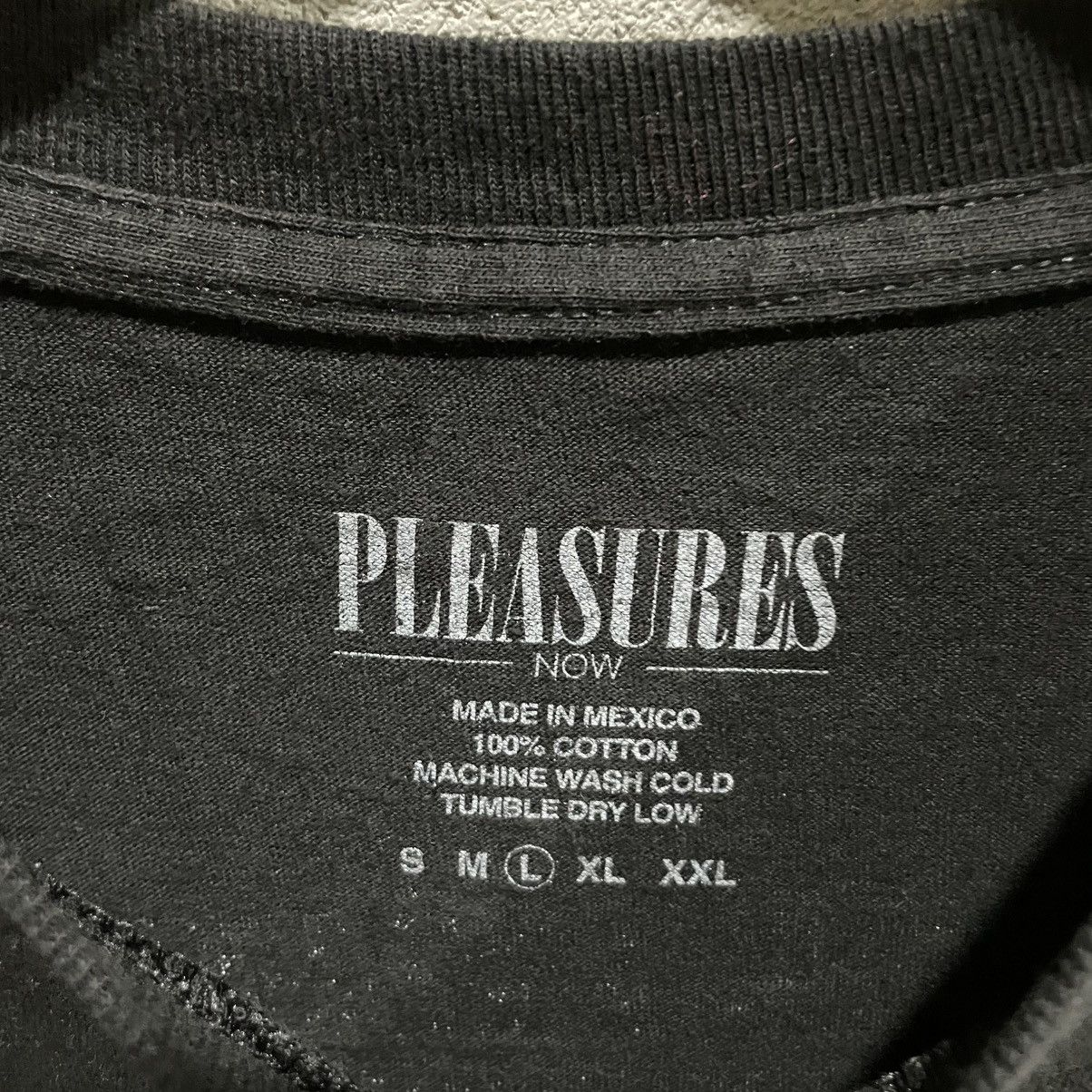 Pleasures PLEASURES T-Shirt - “Total Freedom” Size L / US 10 / IT 46 - 6 Thumbnail