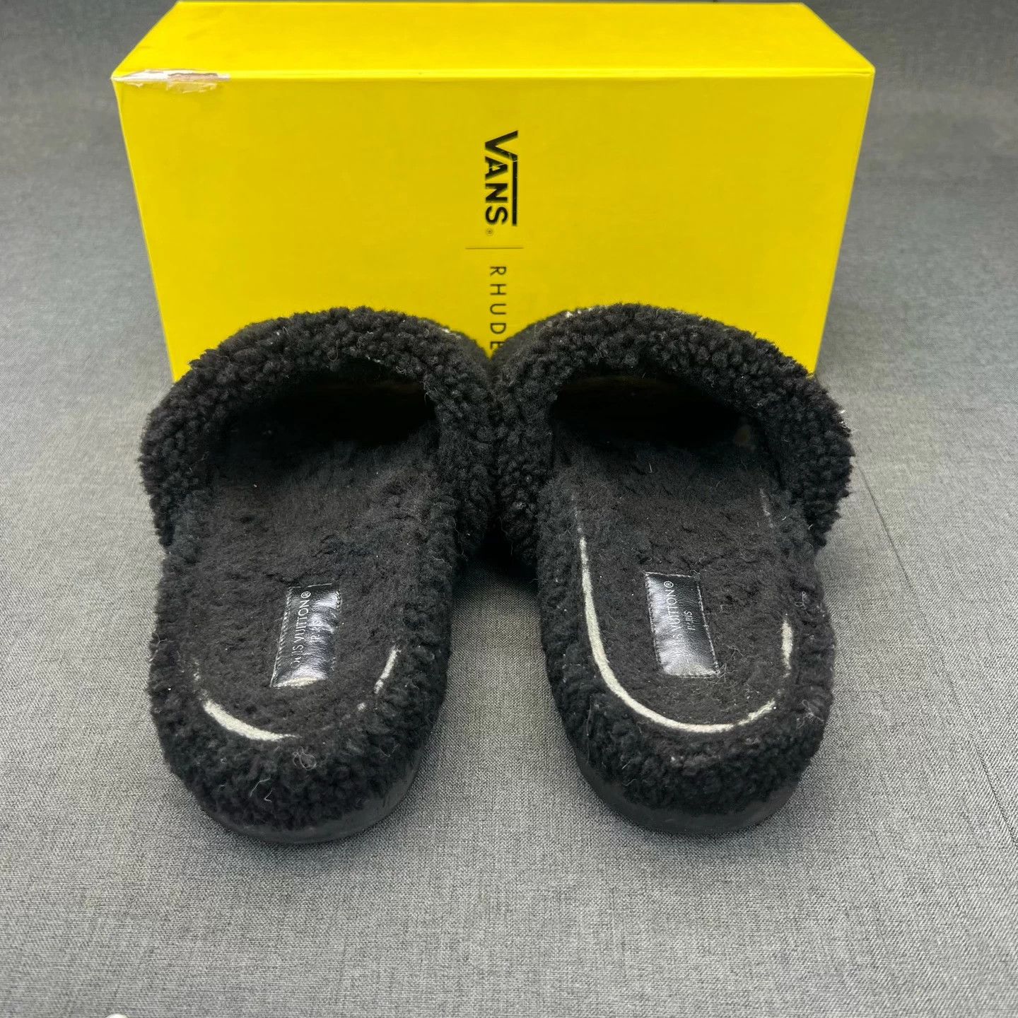 Louis Vuitton LV Paseo Teddy Fleece Black Slippers 38 Size US 7 / IT 37 - 5 Thumbnail