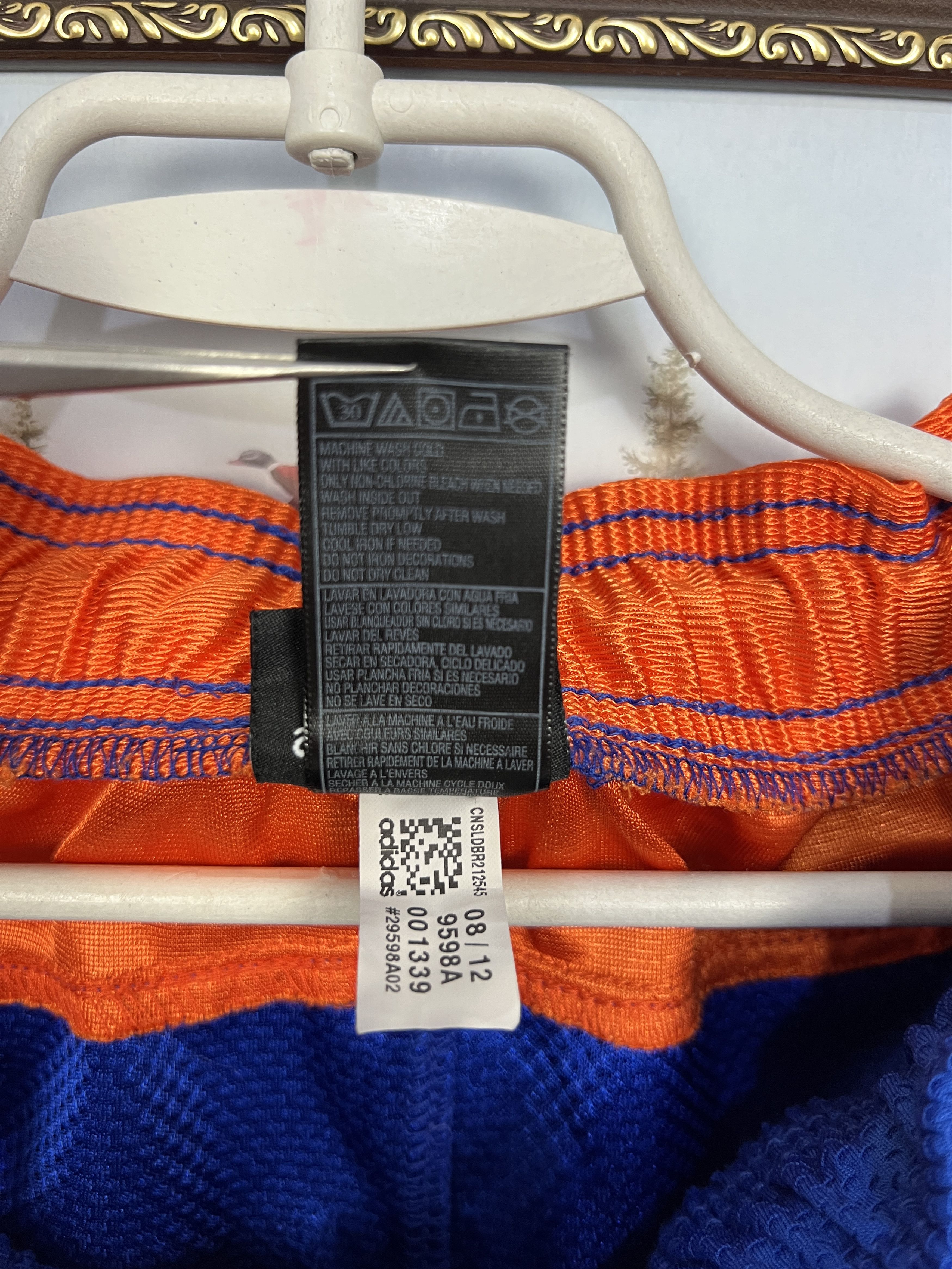 Adidas Vintage Adidas New York Knicks Blue NBA Mens Shorts L Size US 34 / EU 50 - 10 Thumbnail