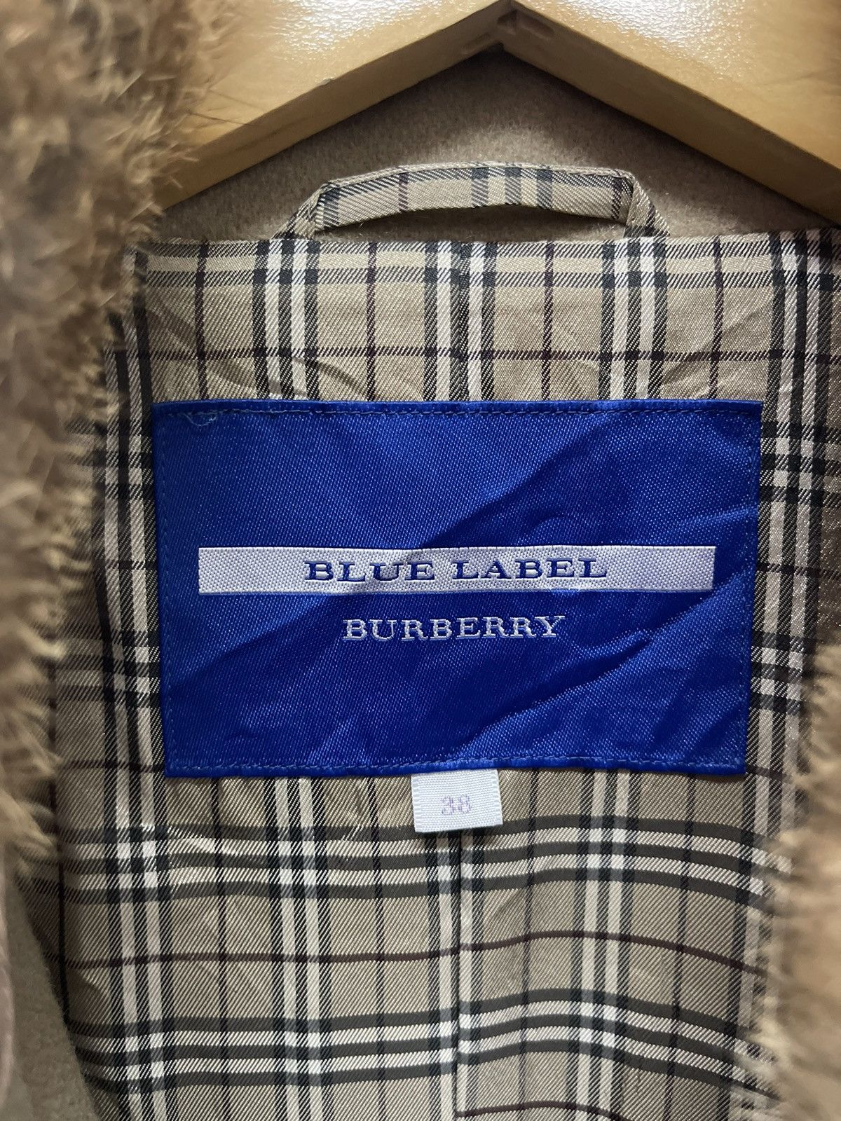 Burberry Vintage BLUE LABEL BURBERRY FAUX FUR WOOL COAT Size XS / US 0-2 / IT 36-38 - 6 Thumbnail