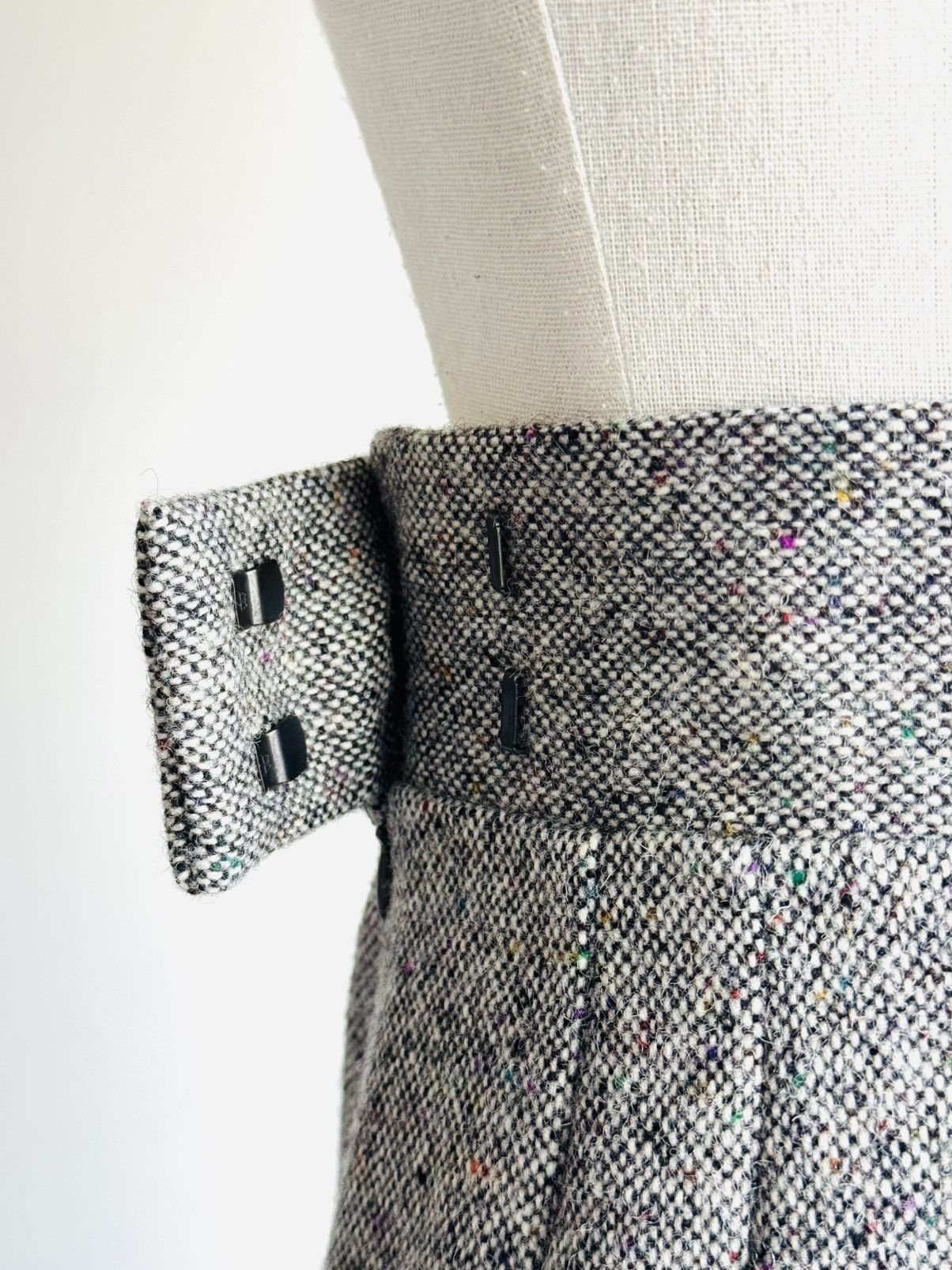 Black Sheep Black Sheep by Thom Browne for brooks brothers gray skirt Size 24" / US 00 / IT 34 - 5 Thumbnail