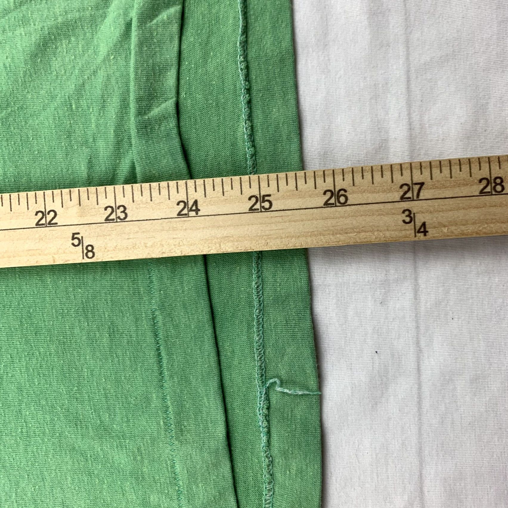 Hanes VINTAGE Hanes T Shirt University of Hilton Head Island Adult Large Green 80s College Mens Size US L / EU 52-54 / 3 - 7 Thumbnail