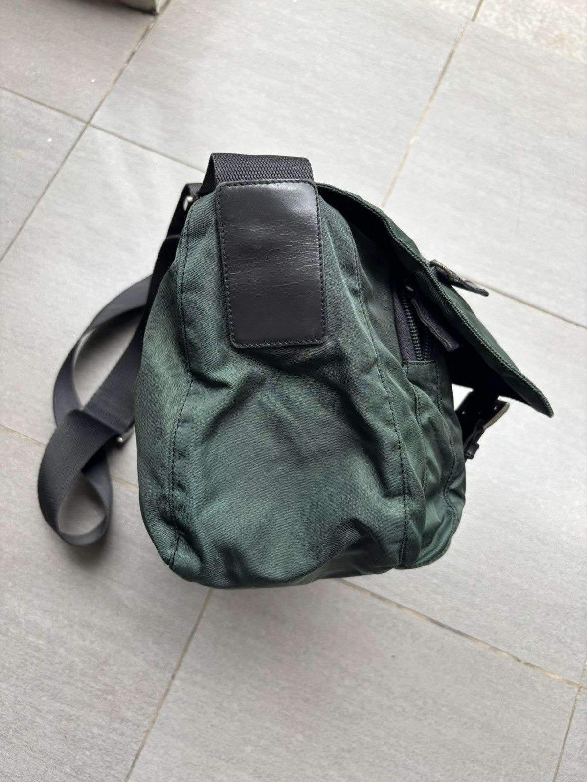 Prada Vintage Nylon Messenger Bag Size ONE SIZE - 5 Thumbnail