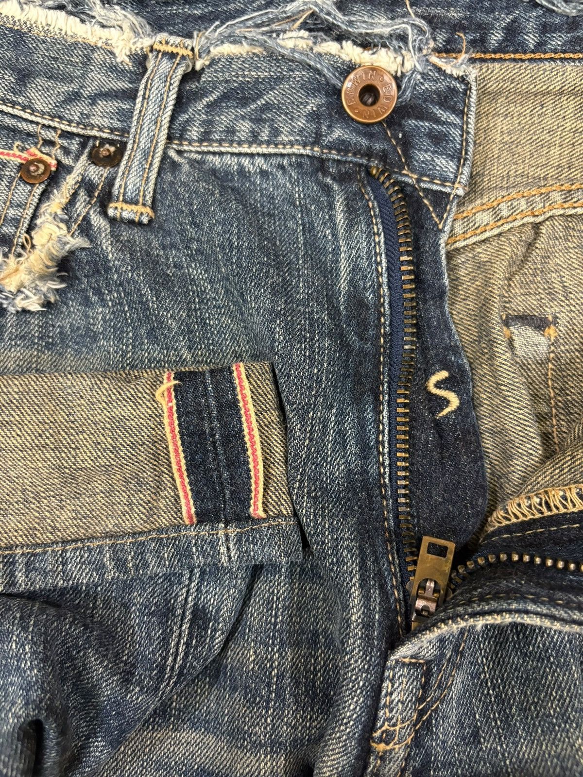 Edwin Vintage Japanese Edwin 505 Selvedge Wash Distress Loose Jean Size US 29 - 10 Thumbnail