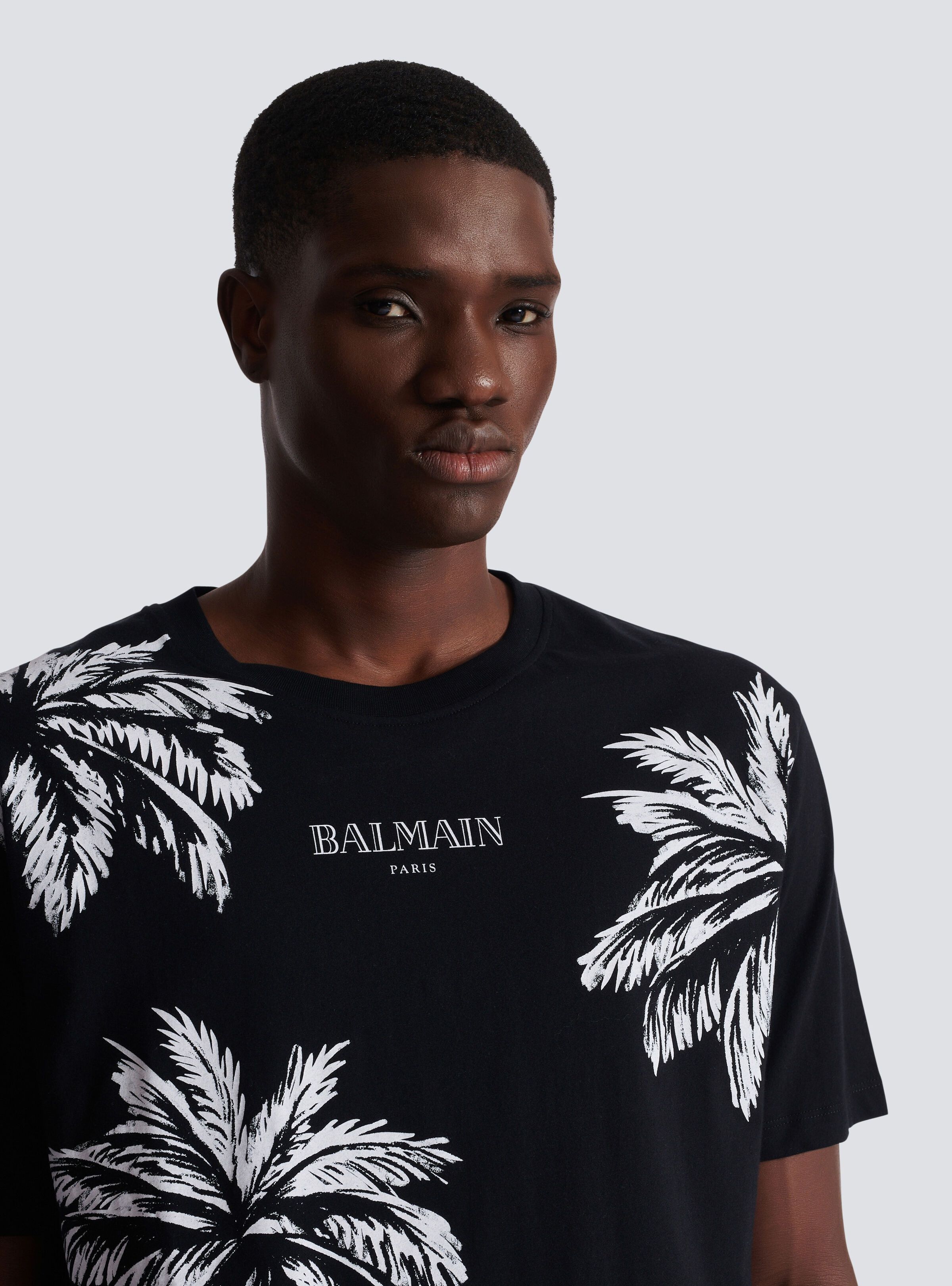 Balmain o1s1wg110925 Palm Tree Print T-Shirt in Black Size US S / EU 44-46 / 1 - 6 Thumbnail