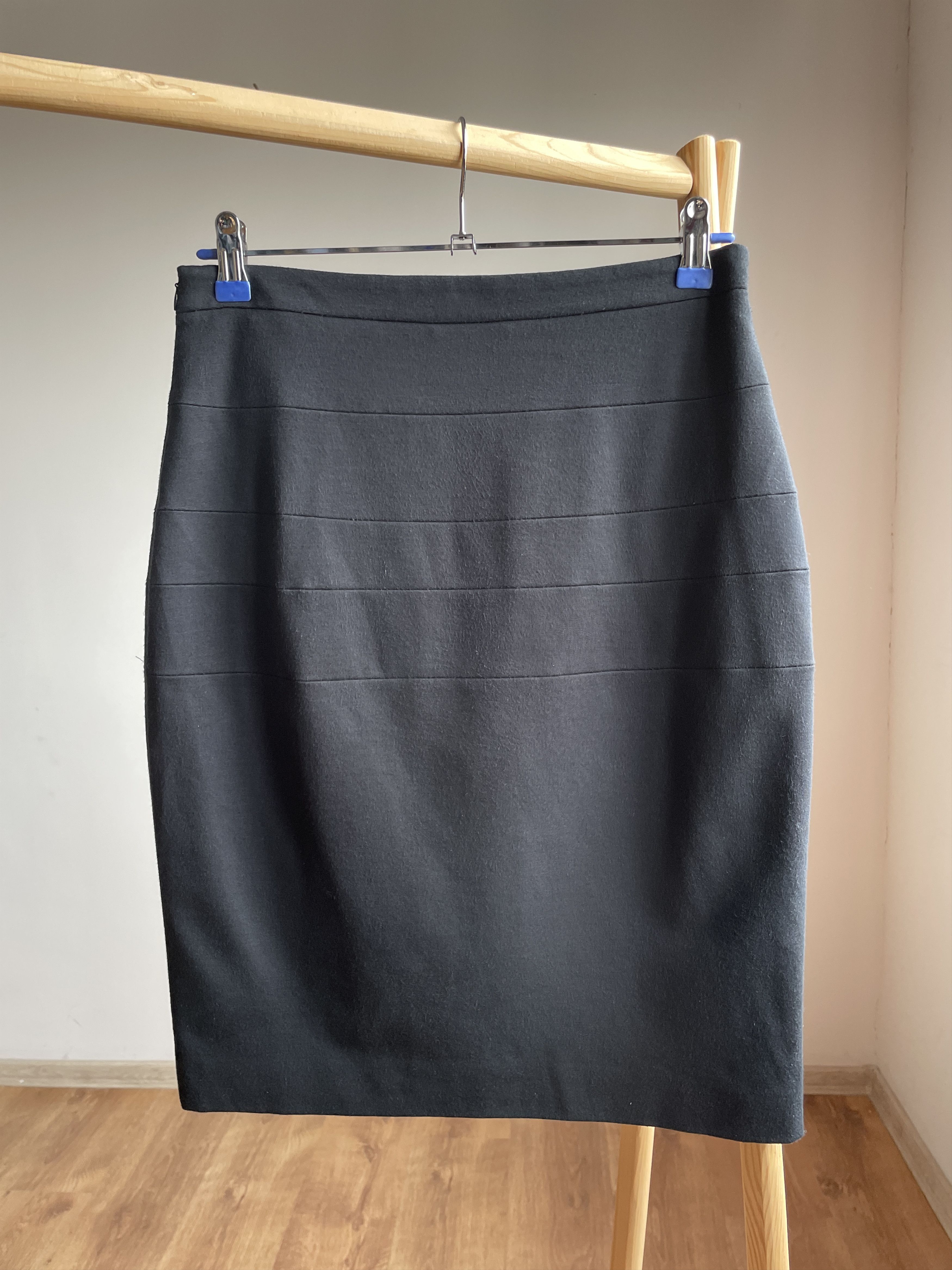 Akris Akris Punto Viscose Blend Pencil Midi Skirt Size US 8 Size 30" / US 8 / IT 44 - 2 Thumbnail
