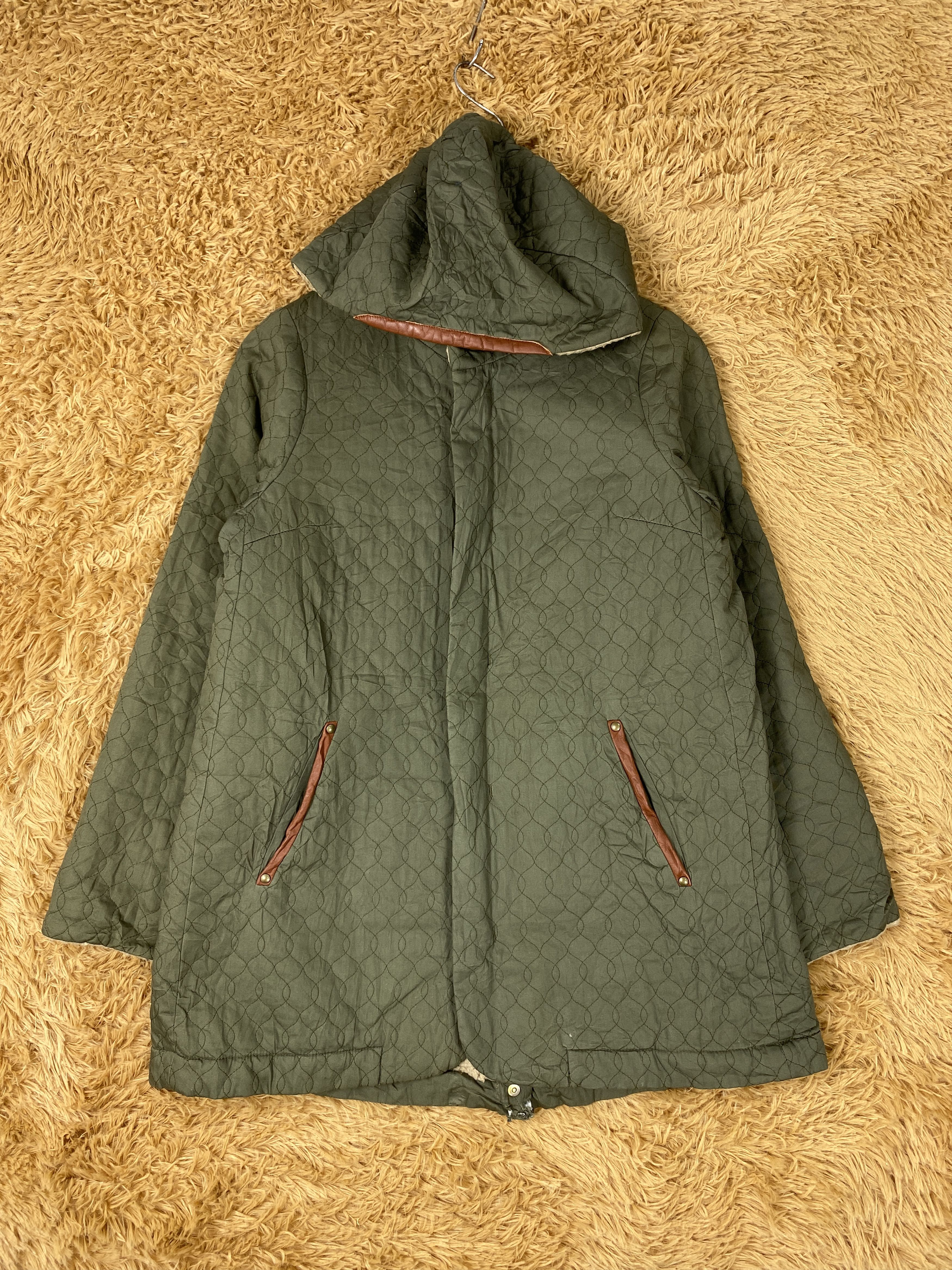 image of Vintage Pallas Palace Hoodie Quilted Jacket Sherpa Lining in Dark Green, Men's (Size Small)